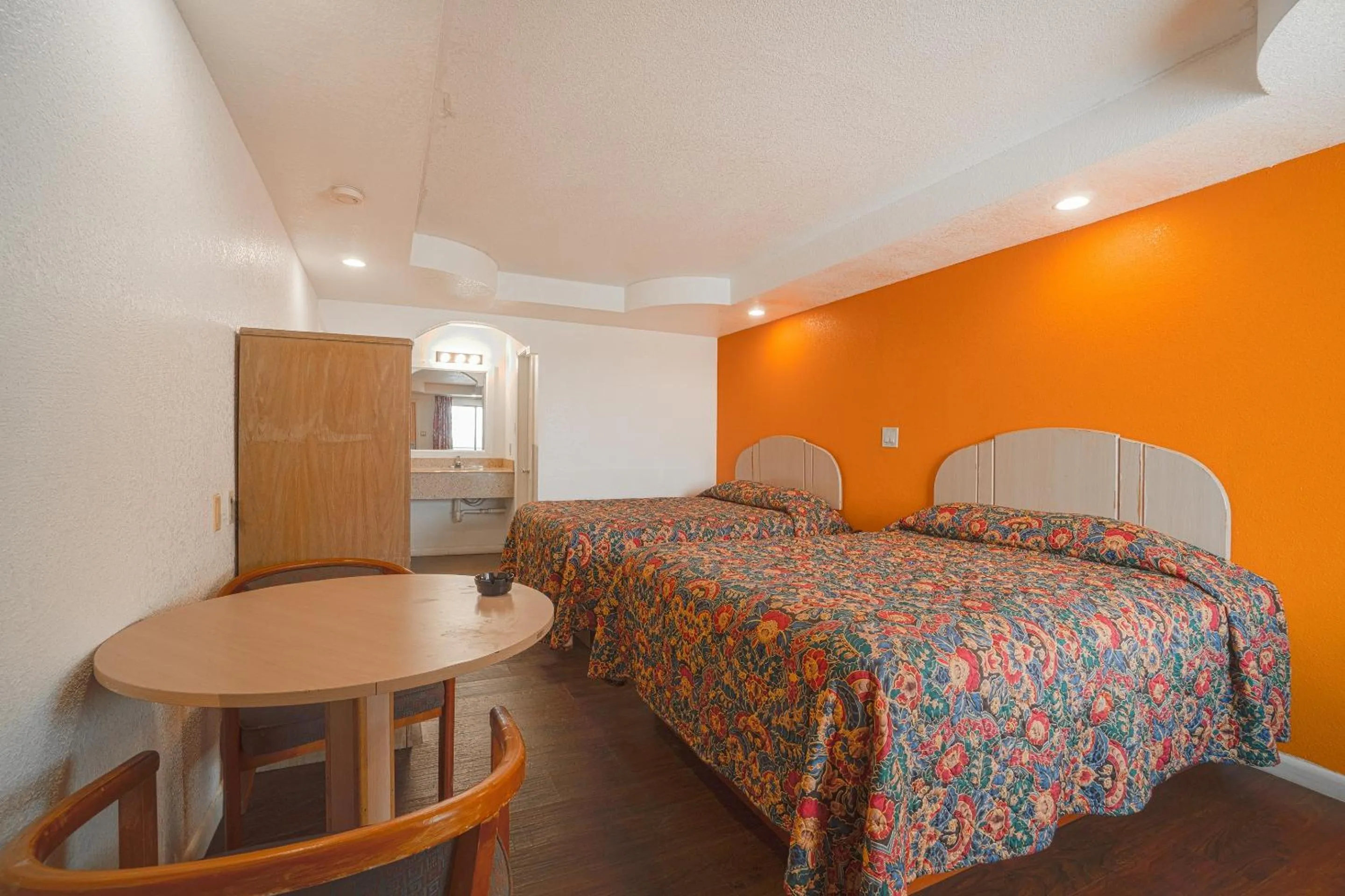 2 Queen Bed Smoking	 in Budget Inn By OYO Corpus Christi Beach