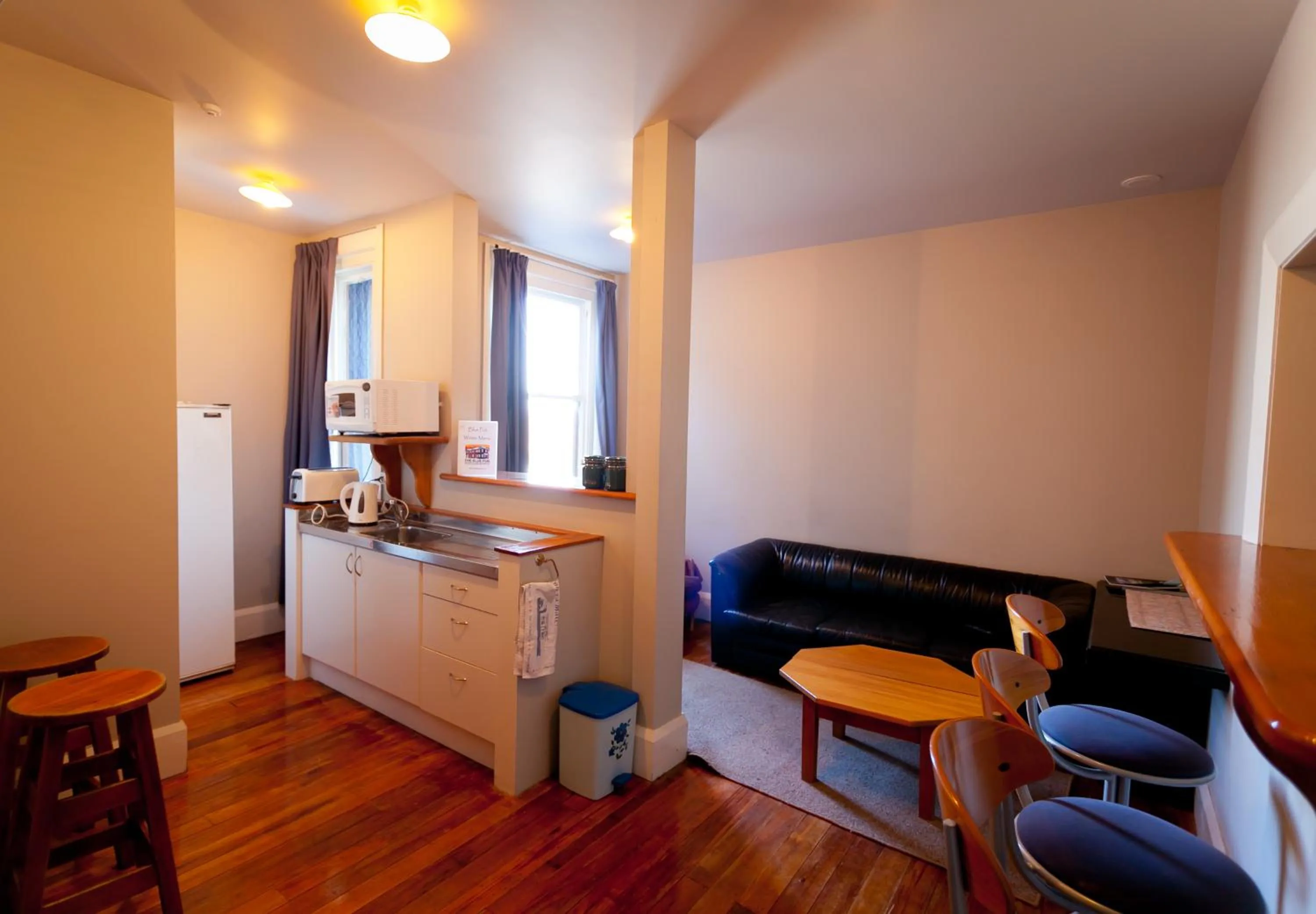 Queen Room in The Blue Pub