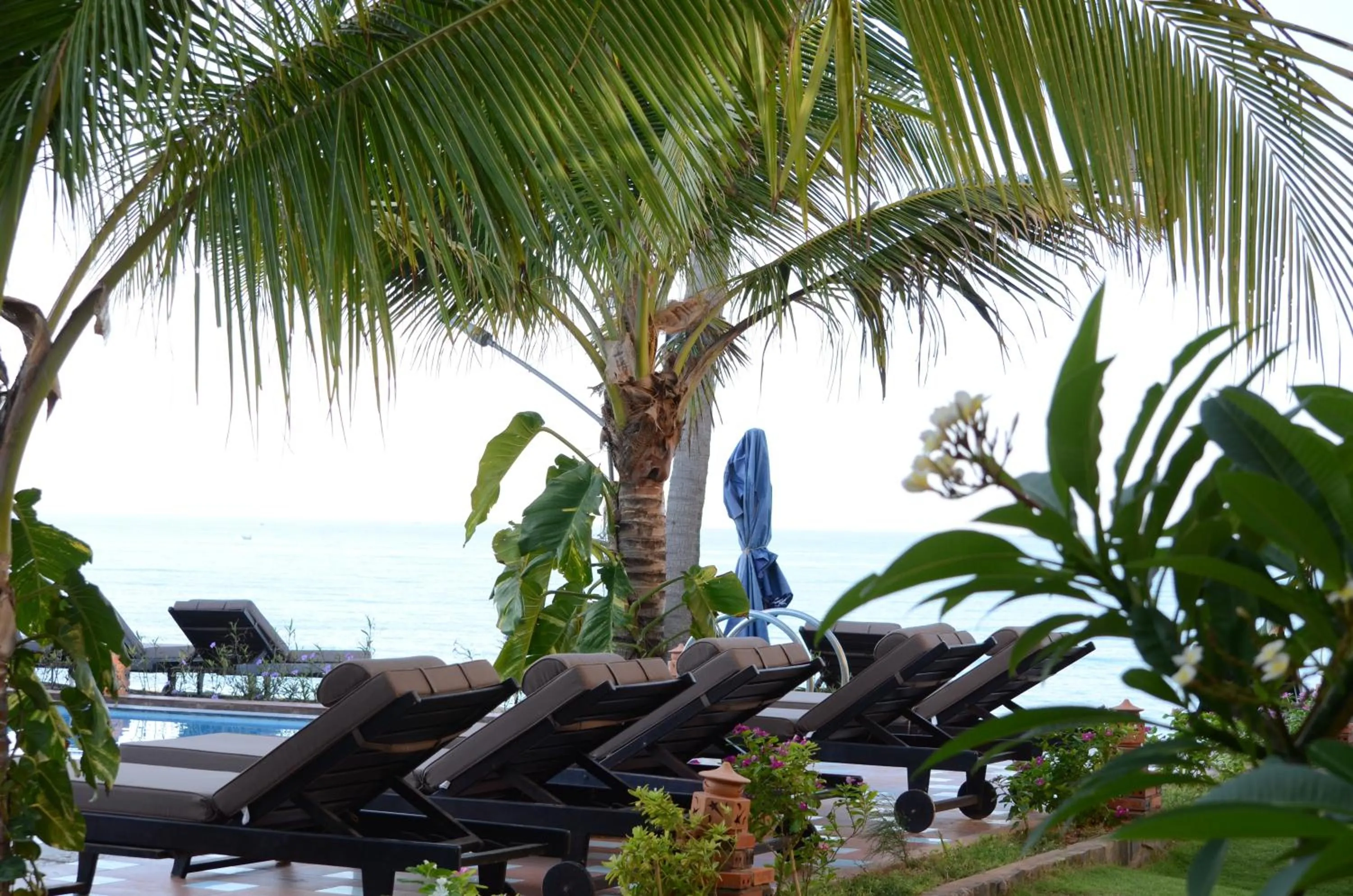 Superior Twin Room in Rang Garden Beach Side