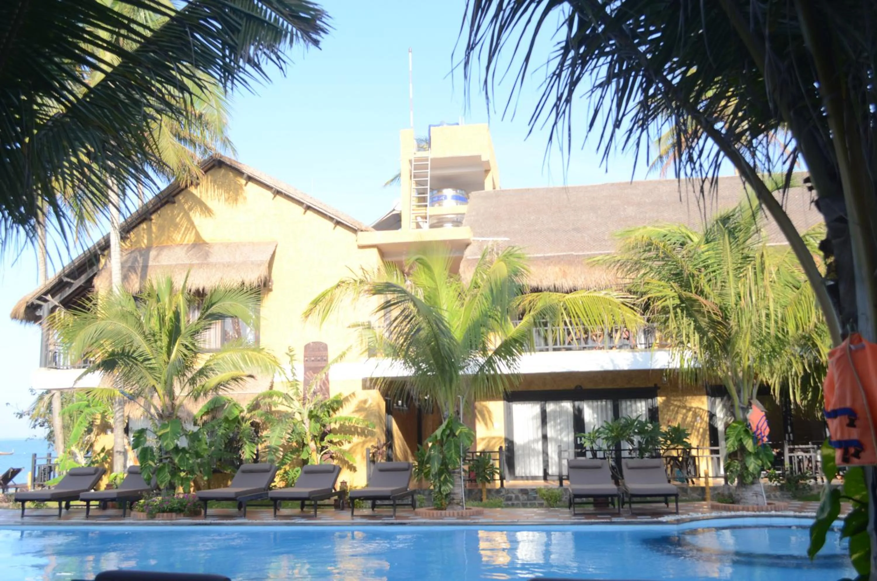 Superior Twin Room in Rang Garden Beach Side