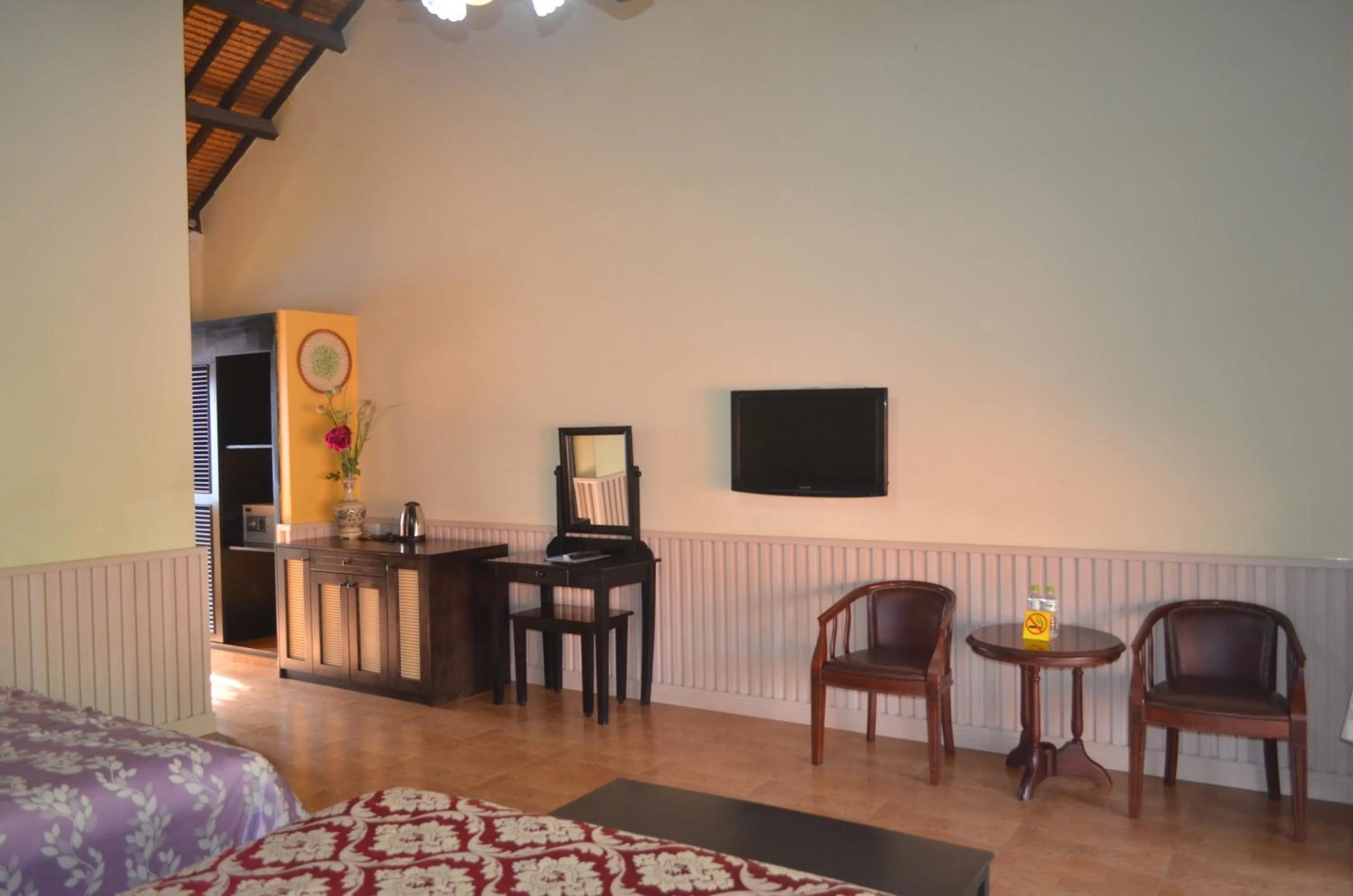 Standard Twin Room in Rang Garden Beach Side