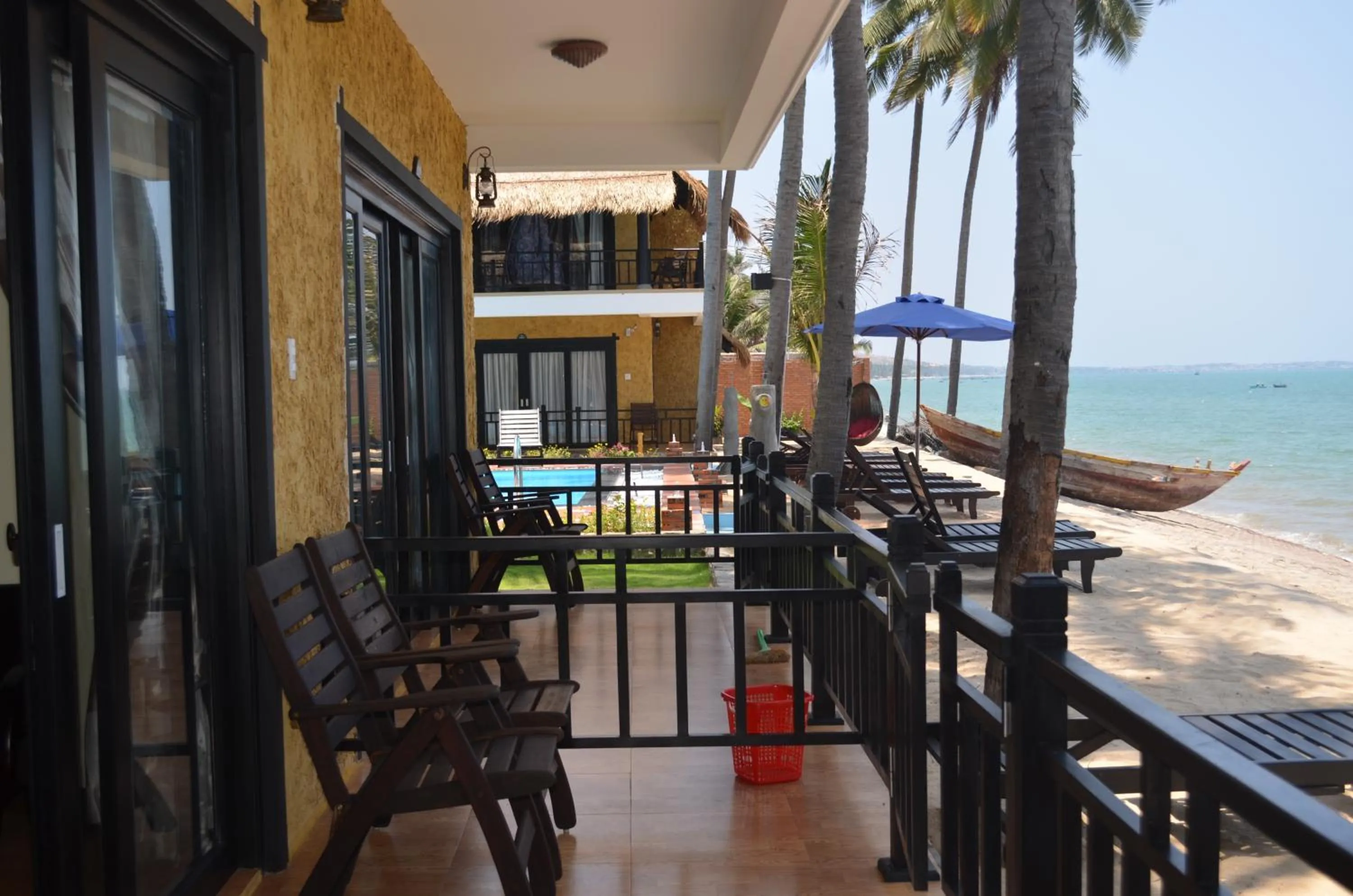 Deluxe Twin Room with Sea View in Rang Garden Beach Side