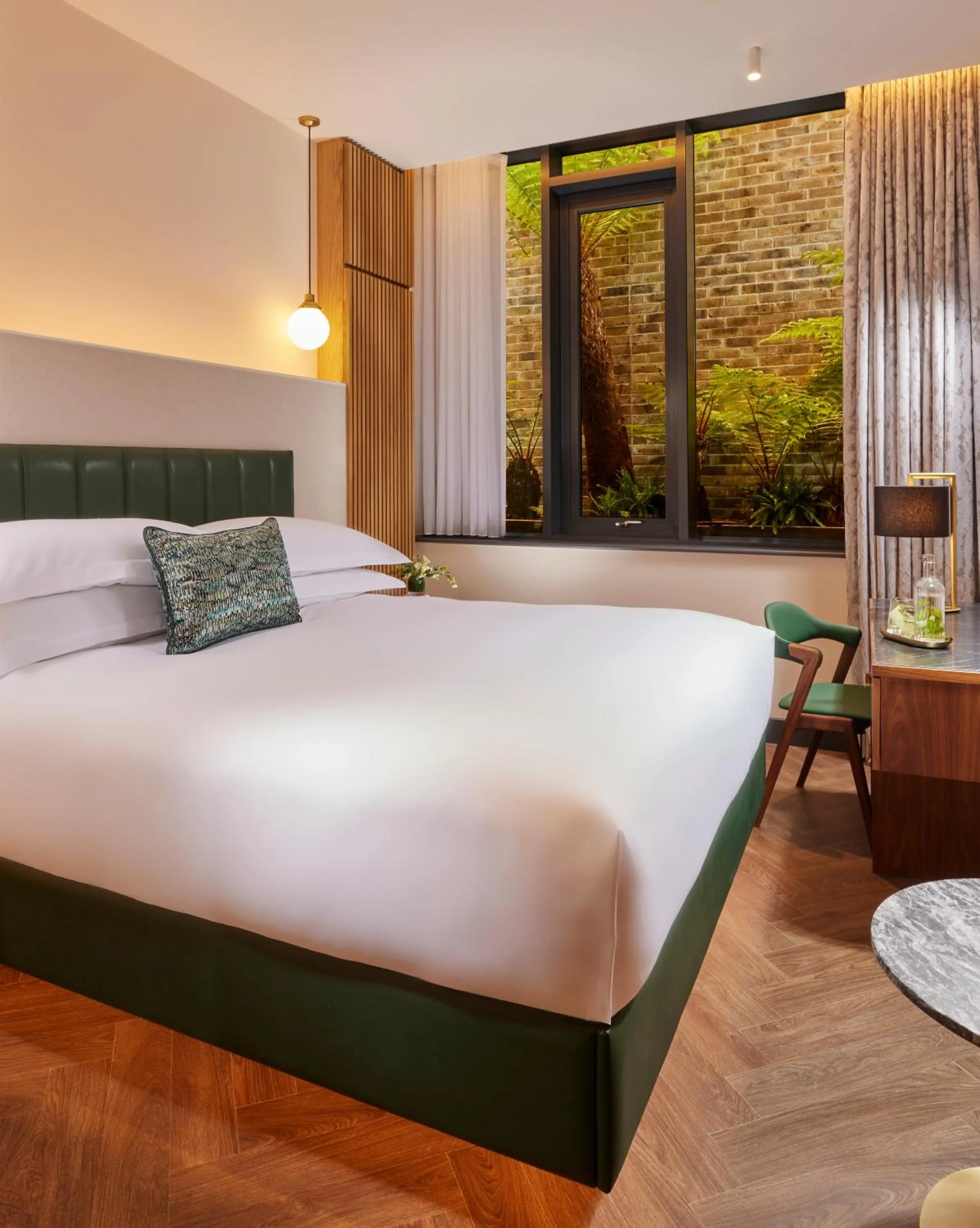 Deluxe King Room in The Chancery Hotel