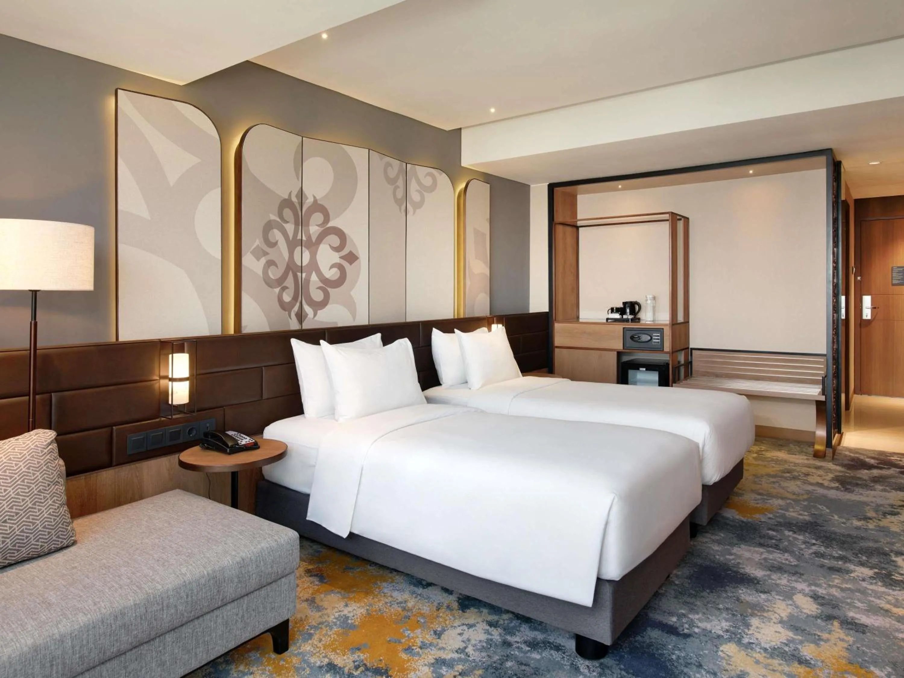 Deluxe Room Twin Beds in Mercure Pangkalan Bun