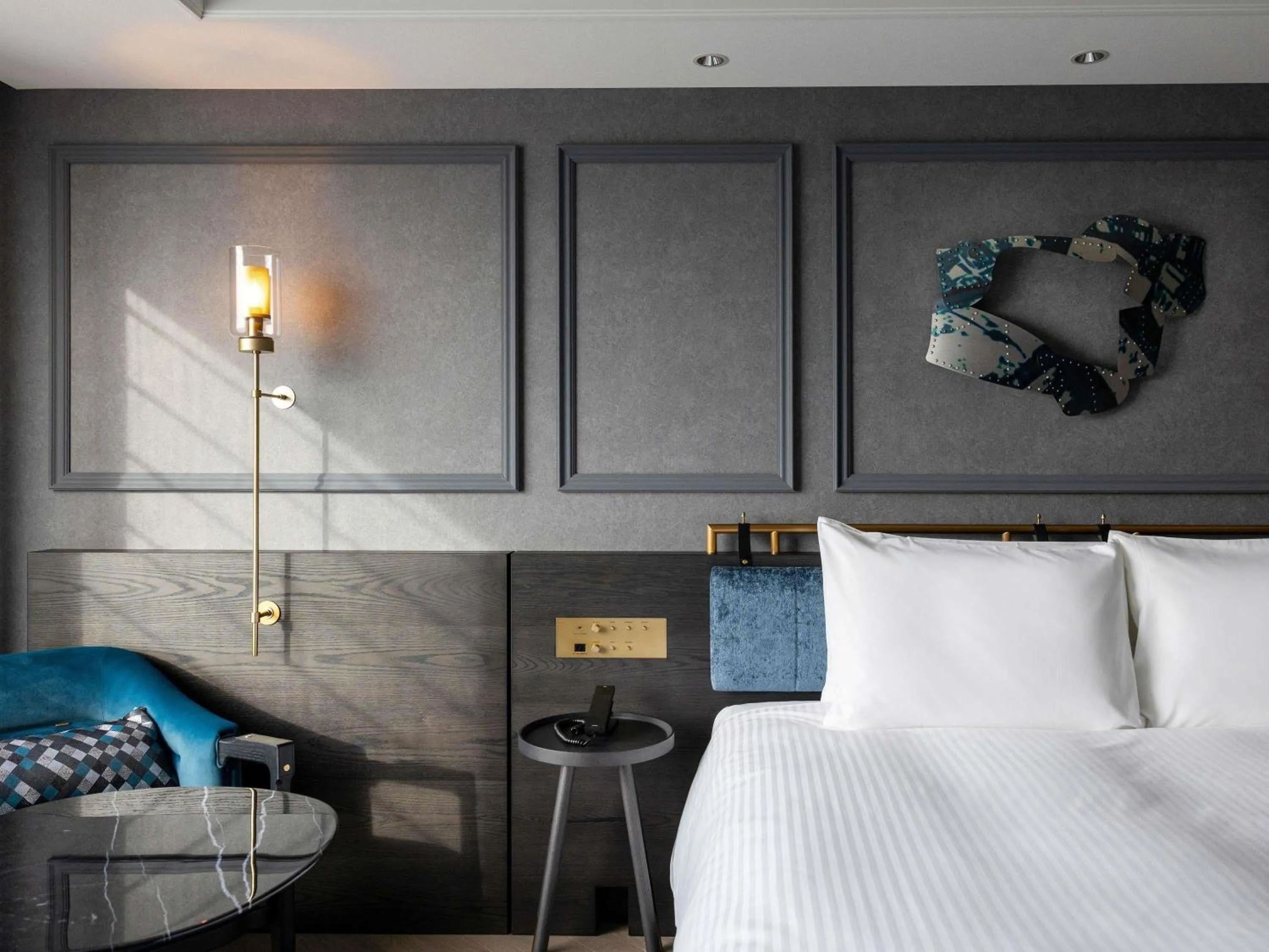 Privilege Room with One King Bed and Bathtub - Non Smoking in Mercure Tokyo Haneda Airport