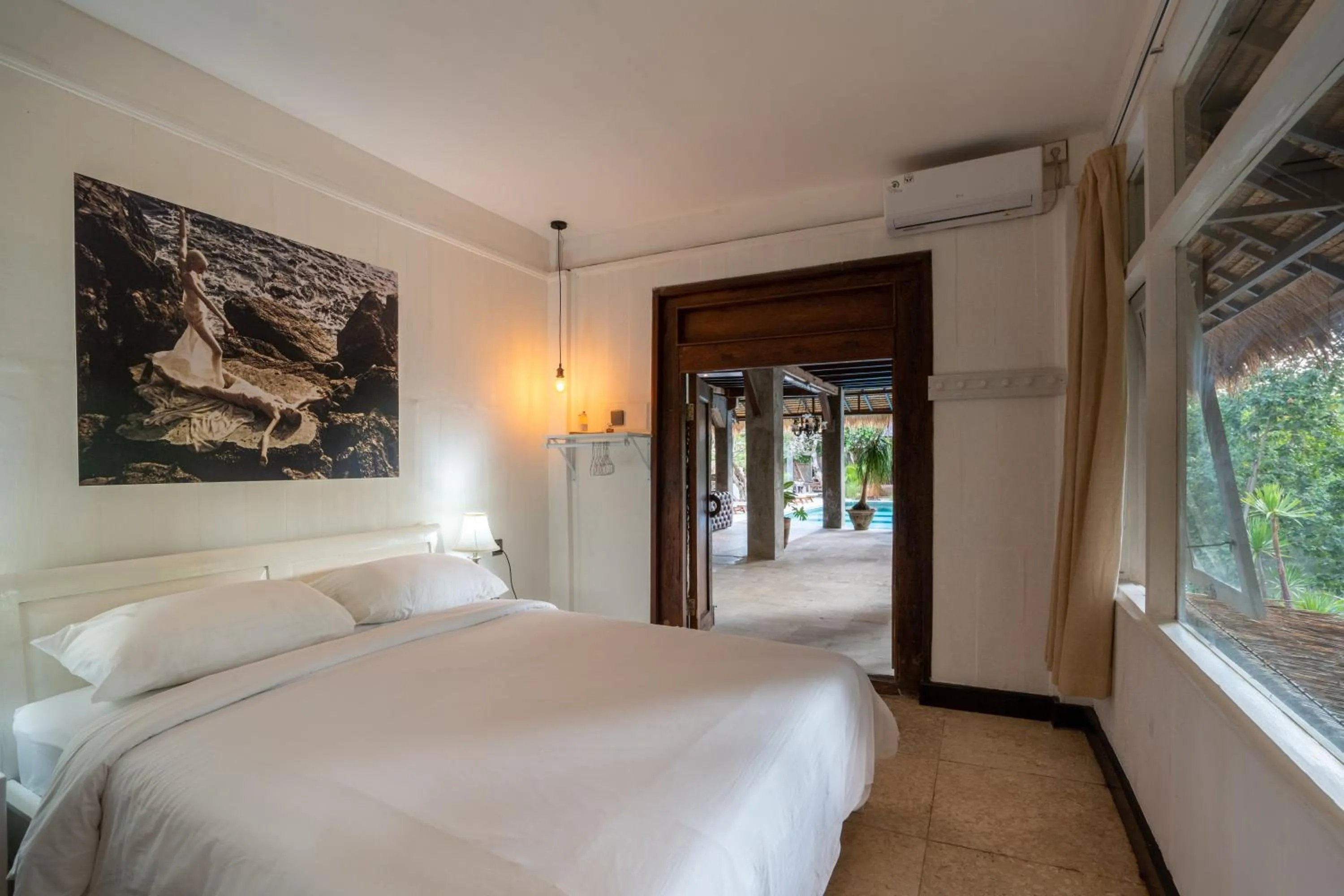 Double Room with Pool View in The Corduroy Hotel