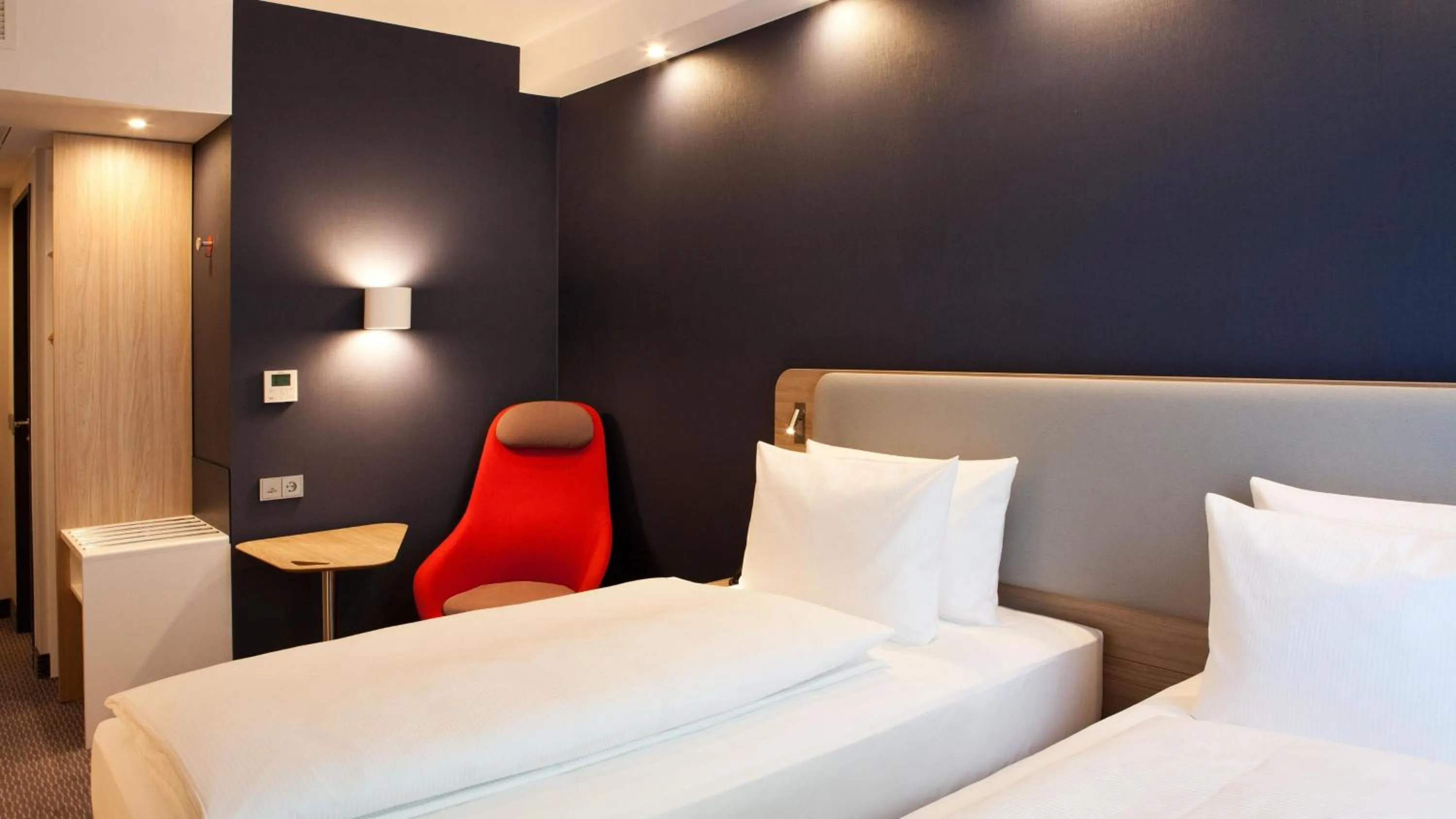 Standard Twin Room in Holiday Inn Express Bochum by IHG