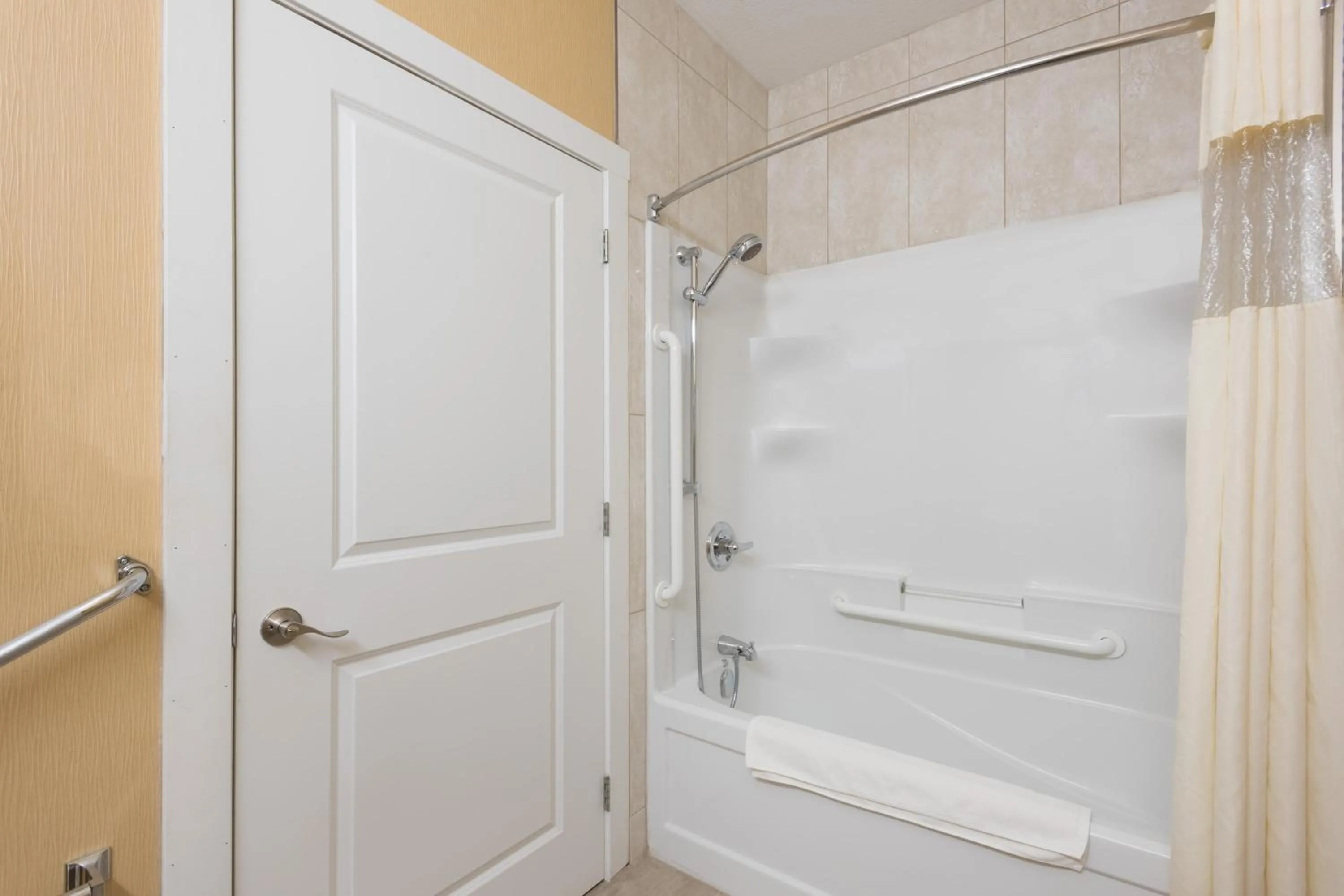 Queen Room - Non-Smoking in Super 8 by Wyndham Watrous