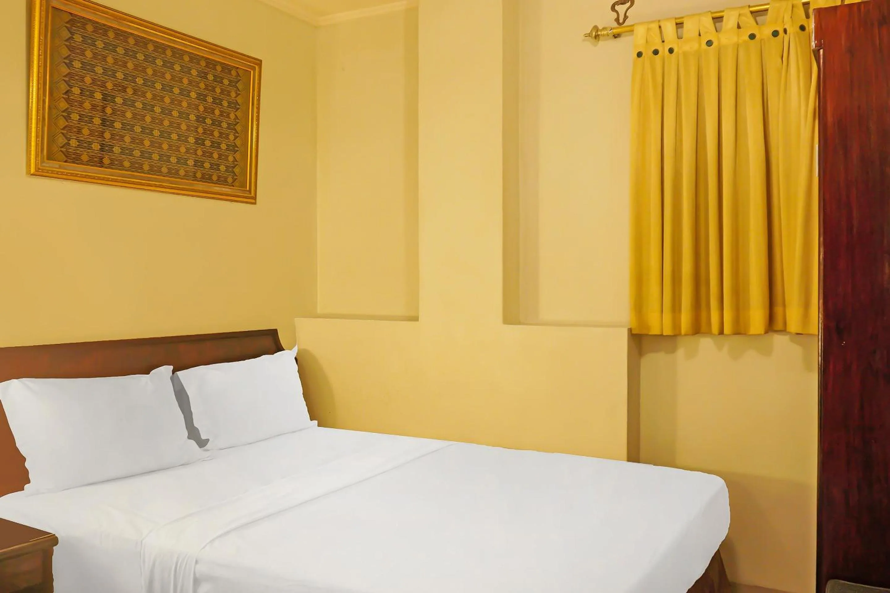 Collection O 92690 Hotel Limas