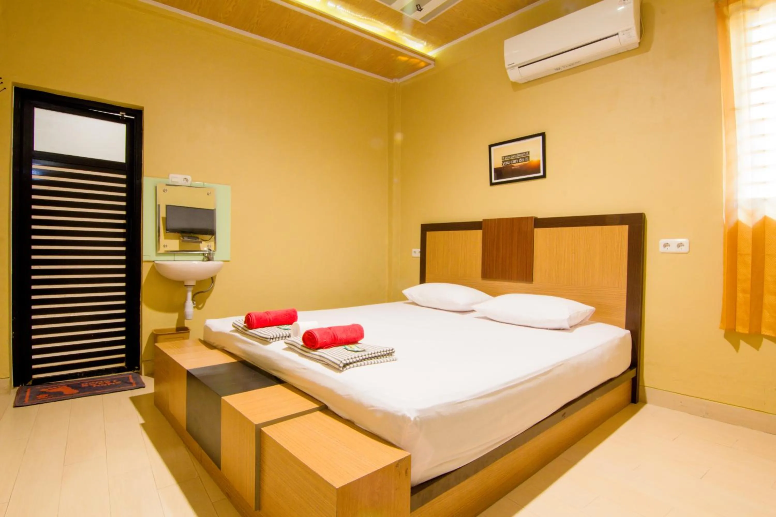Superior Double or Twin Room in Yani Homestay