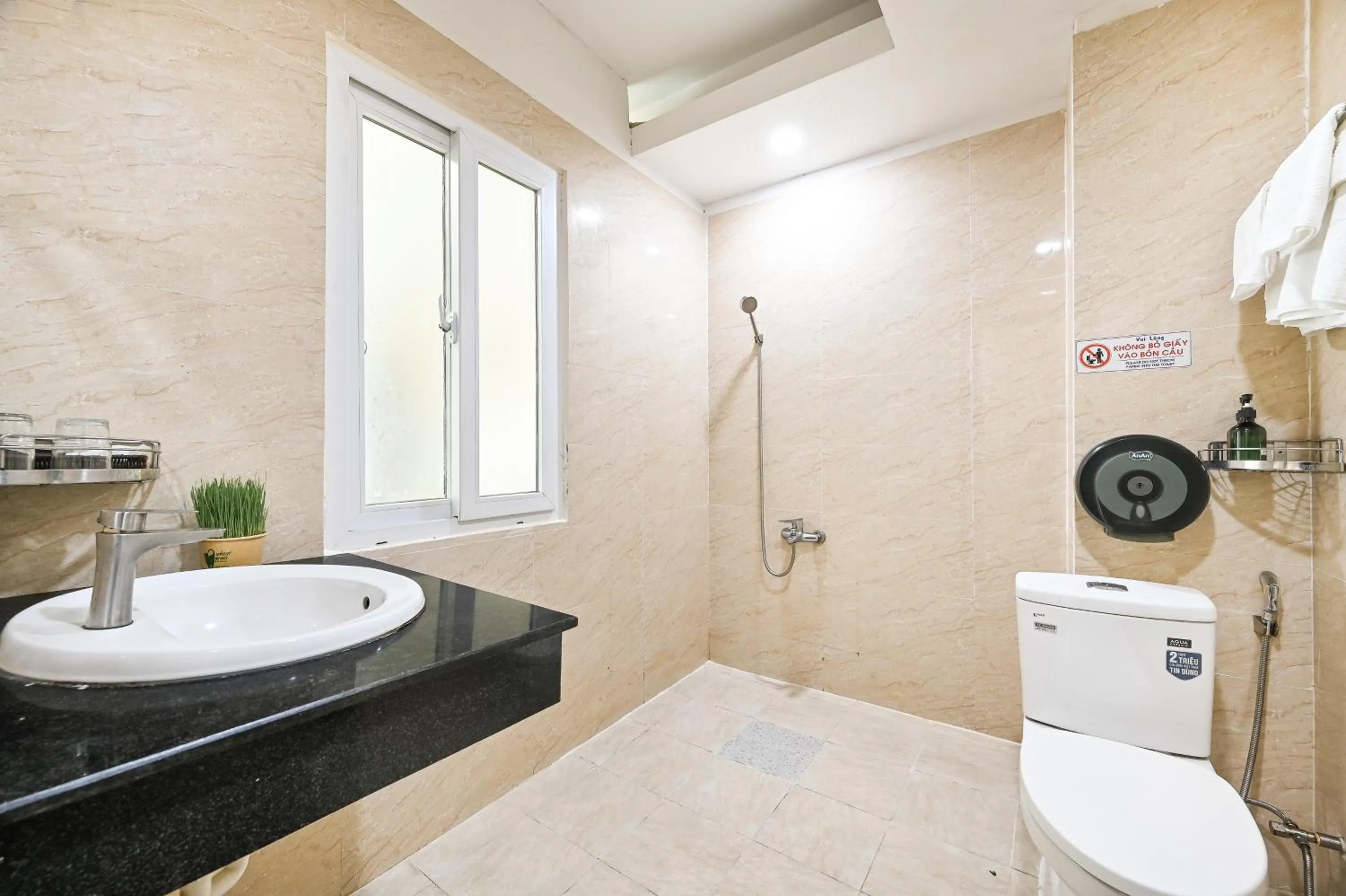 Superior Double Room in Duc Minh Saigon Airport Hotel