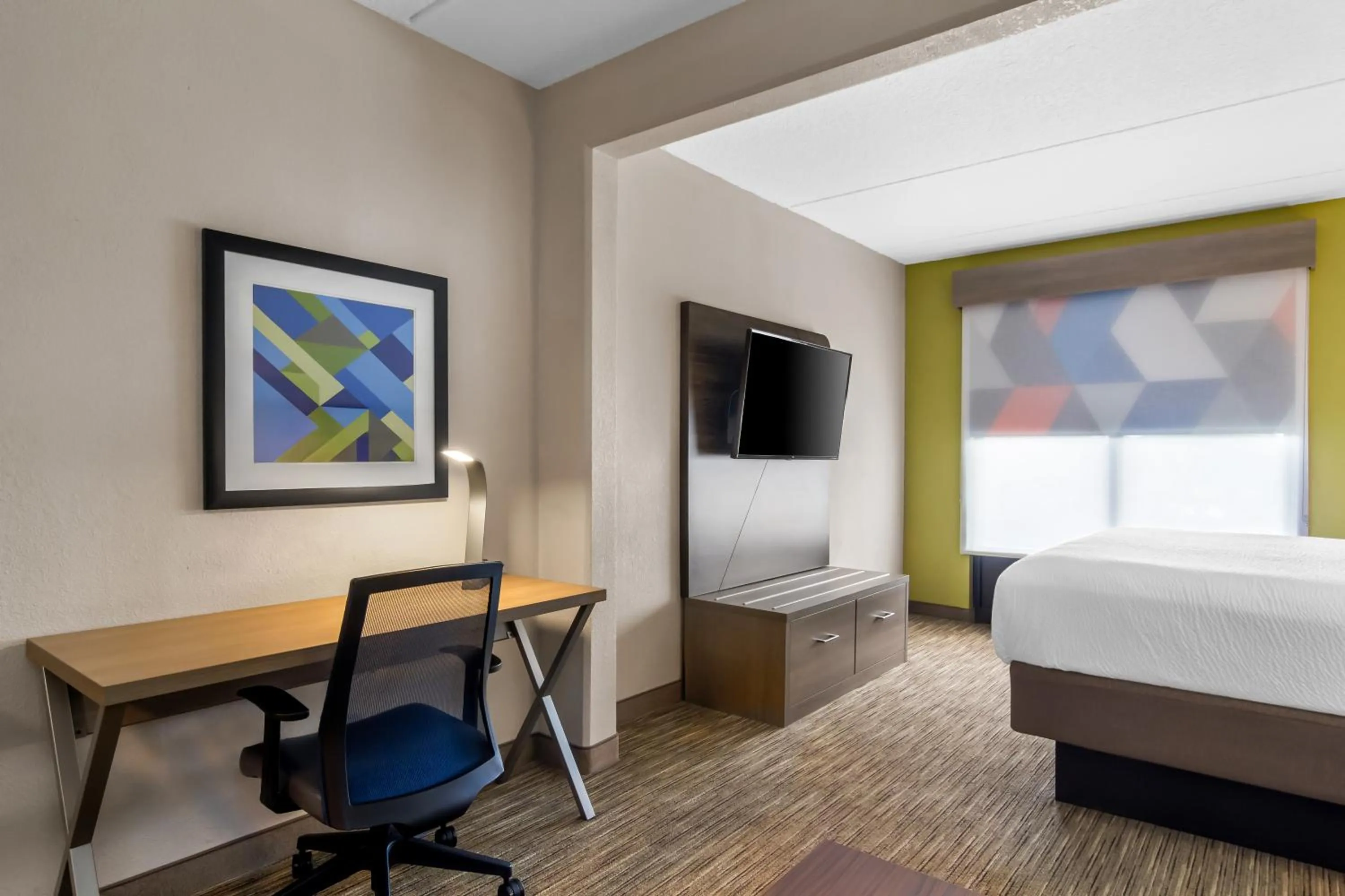 Standard King Room in Holiday Inn Express & Suites Jacksonville South East - Medical Center Area by IHG