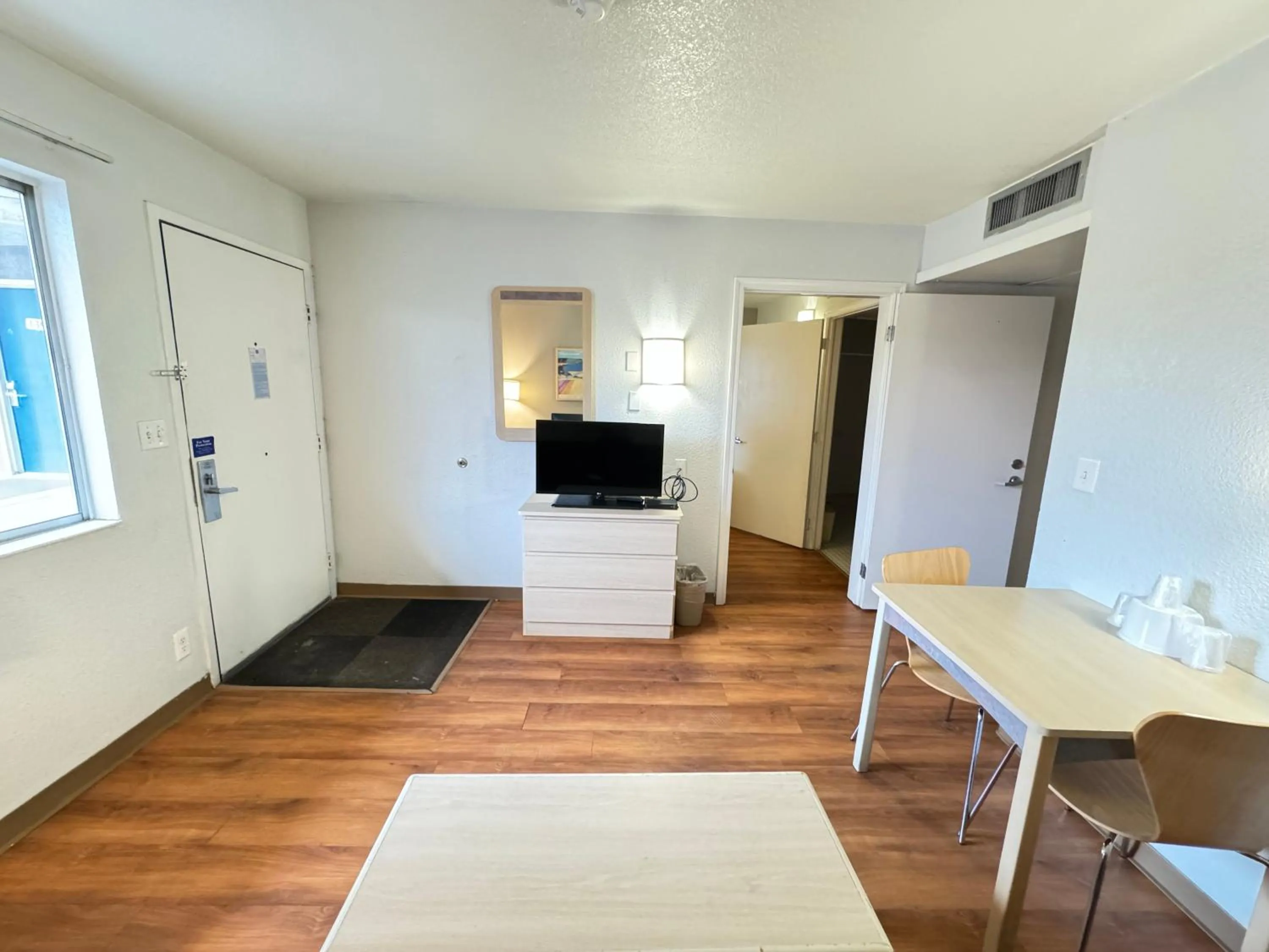 Deluxe Double Room - Non-Smoking in Studio 6 Casper WY