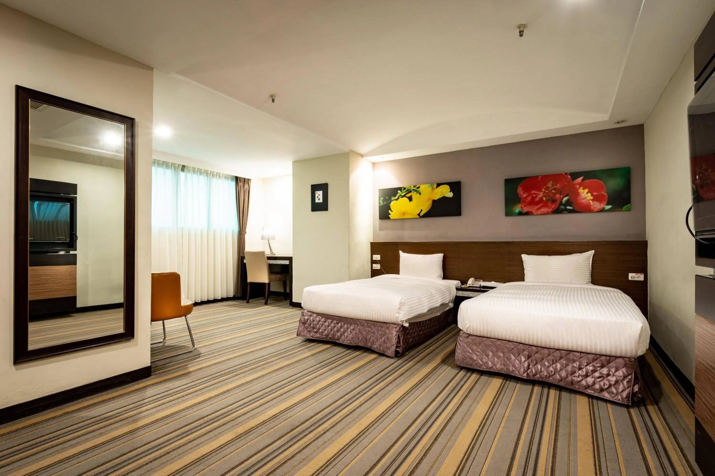 Twin Room in Yoyo Hotel
