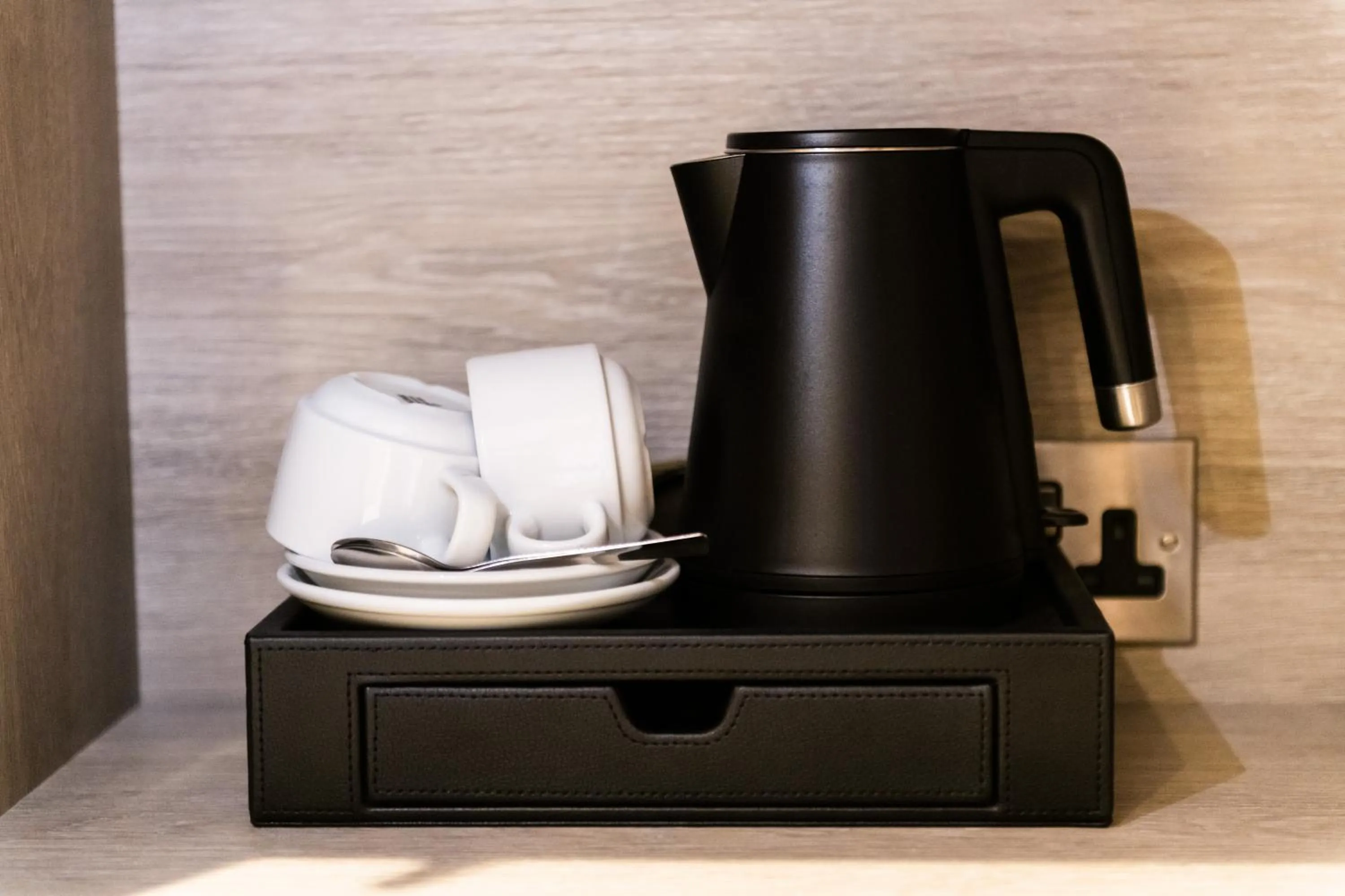 Standard Twin Room in Byron Hotel