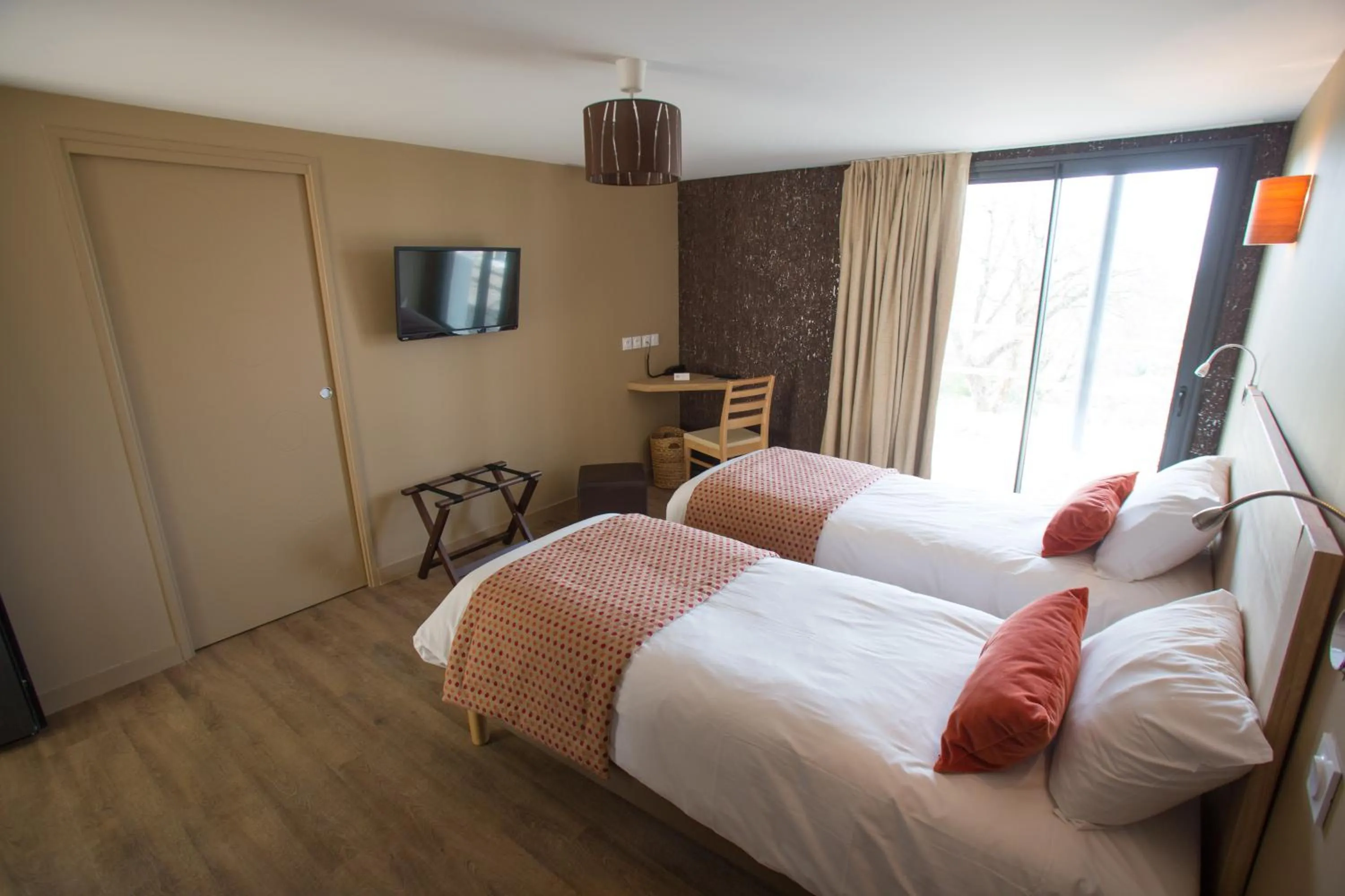 Twin Room with Terrace in LOGIS Hôtel-restaurant IMAGO