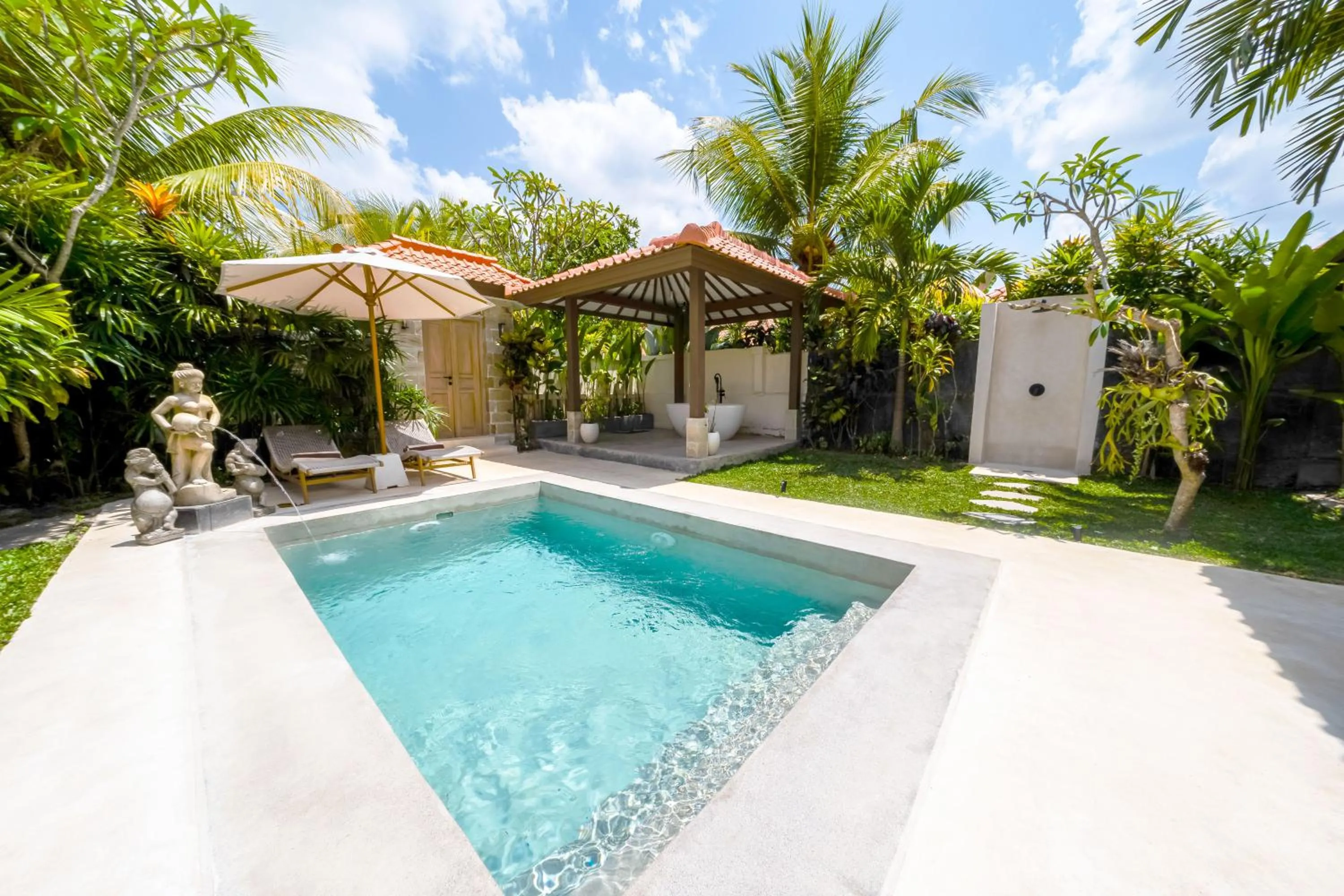 Deluxe Villa - single occupancy in Nyaman Villas by EVDEkimi - Romantic escape among rice fields with Pool, Terrace - Long stay extras