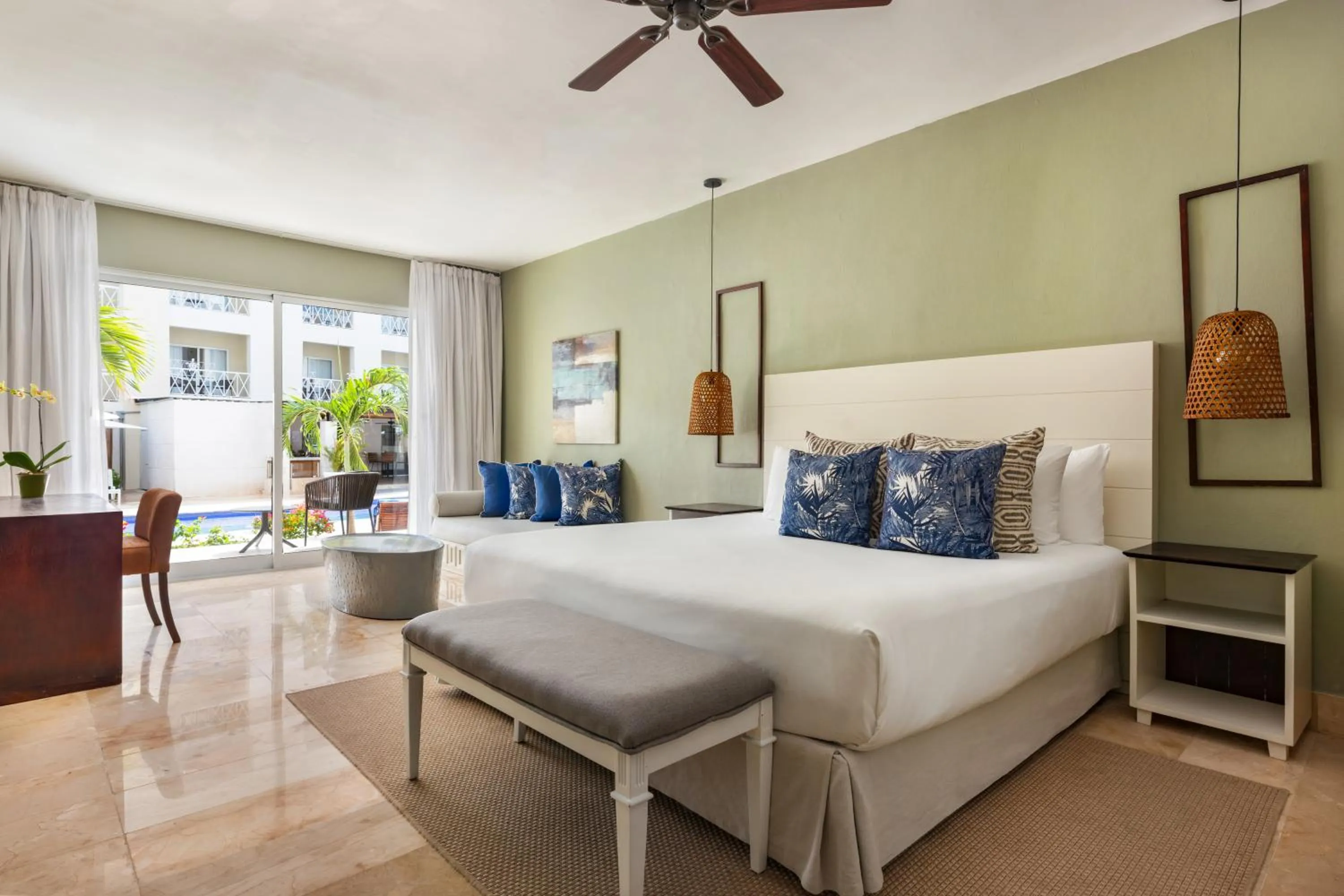 Sun Club Jr. Suite Pool View- Adults Only King - single occupancy in Sunscape Coco Punta Cana - All Inclusive