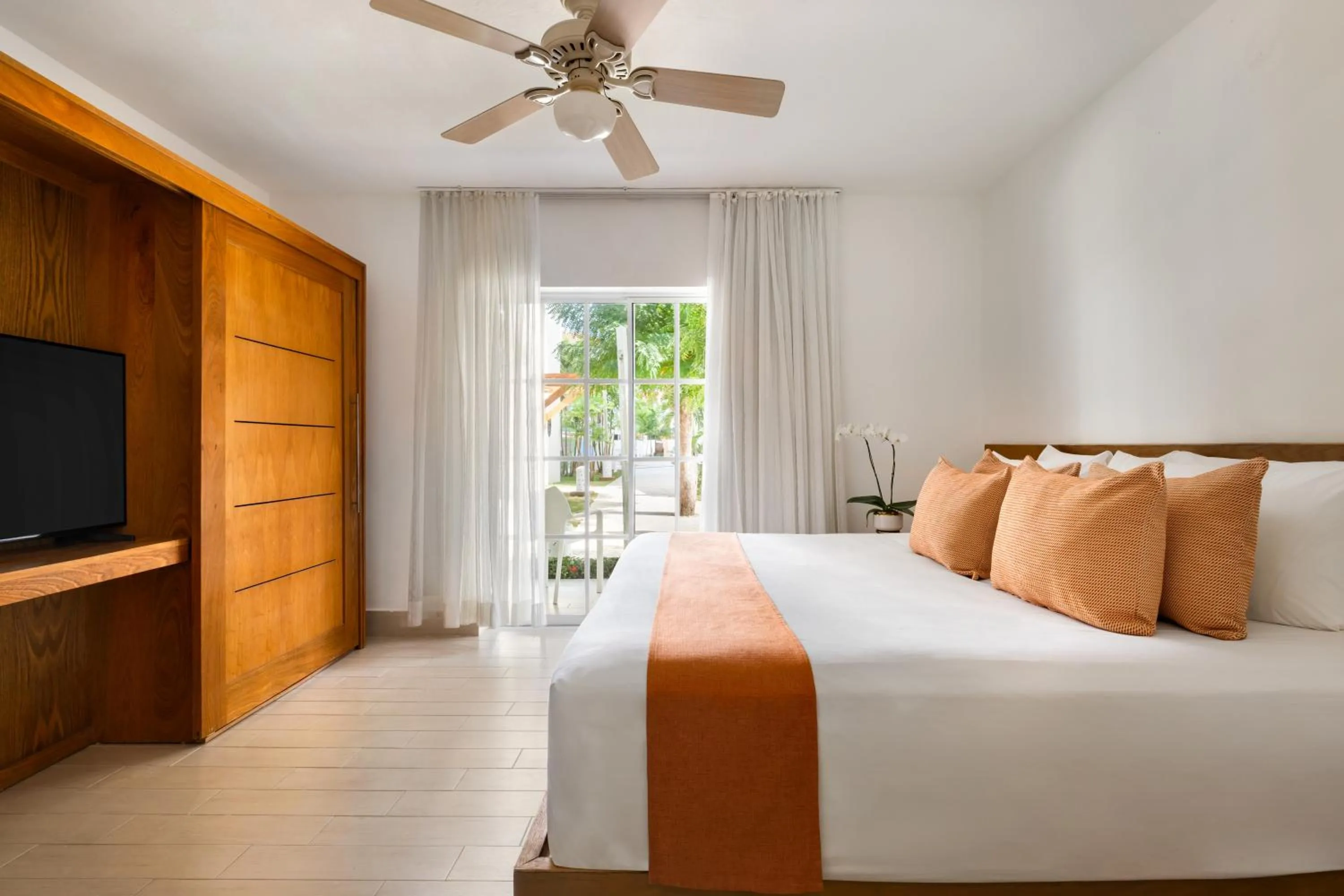 Sun Club 3 bedroom Family Suite Tropical View in Sunscape Coco Punta Cana - All Inclusive