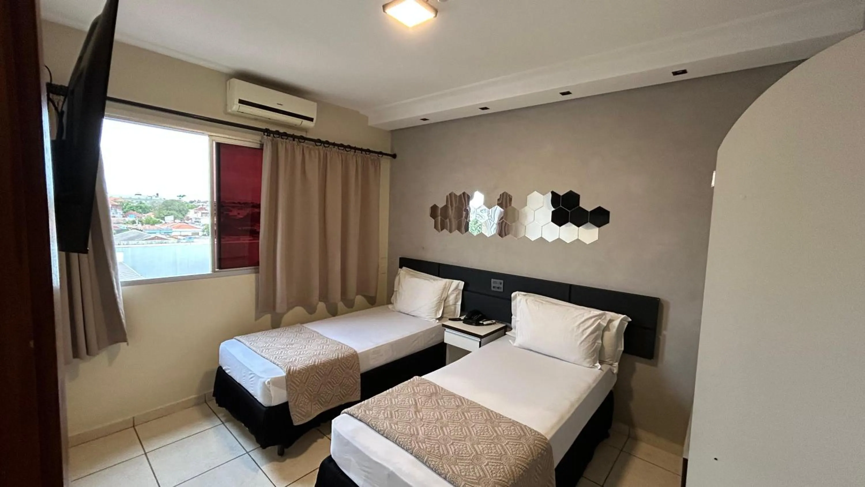 Standard Twin Room - single occupancy in Havana Palace Hotel II