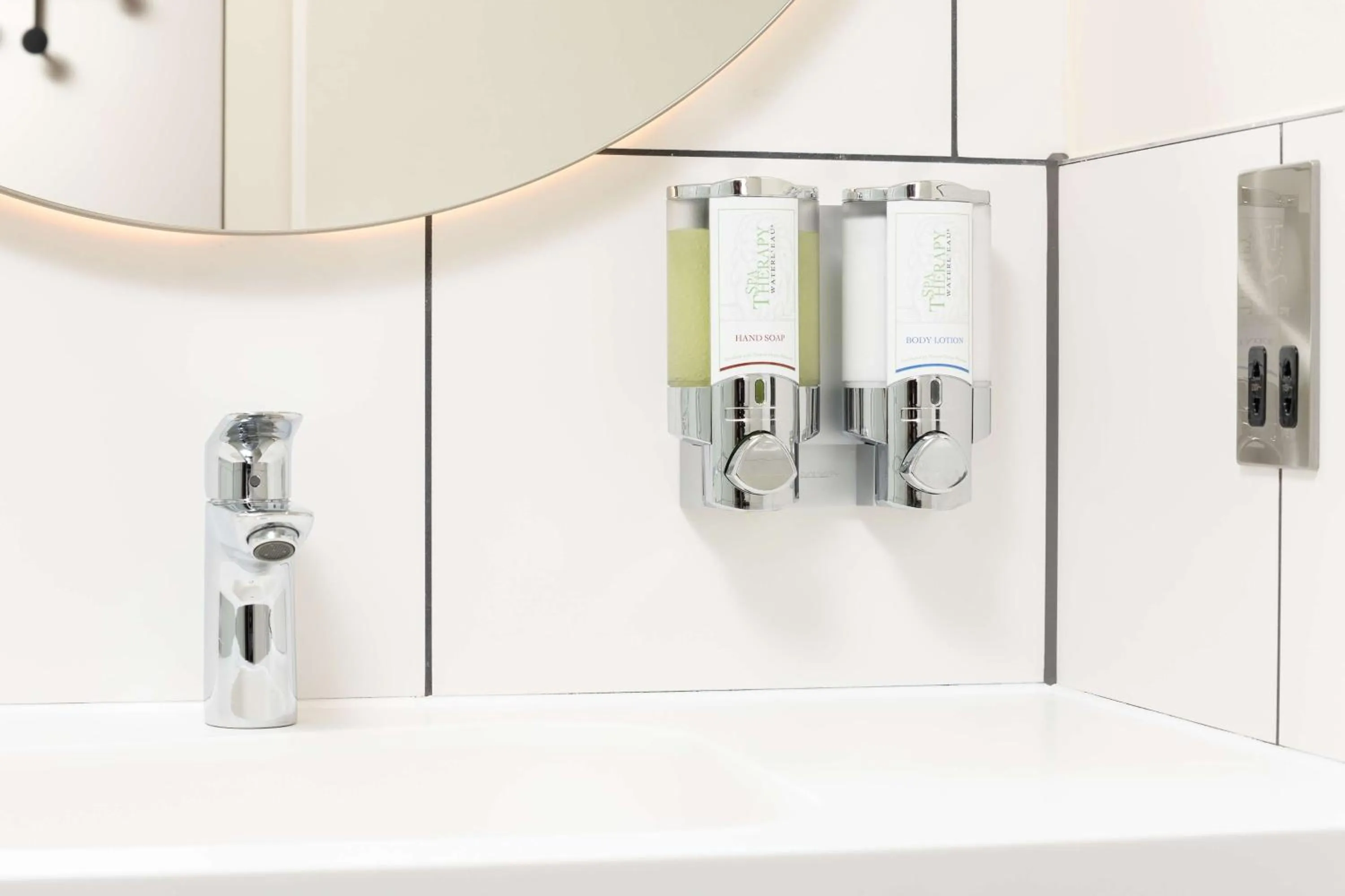 Twin Room in Hampton By Hilton London City