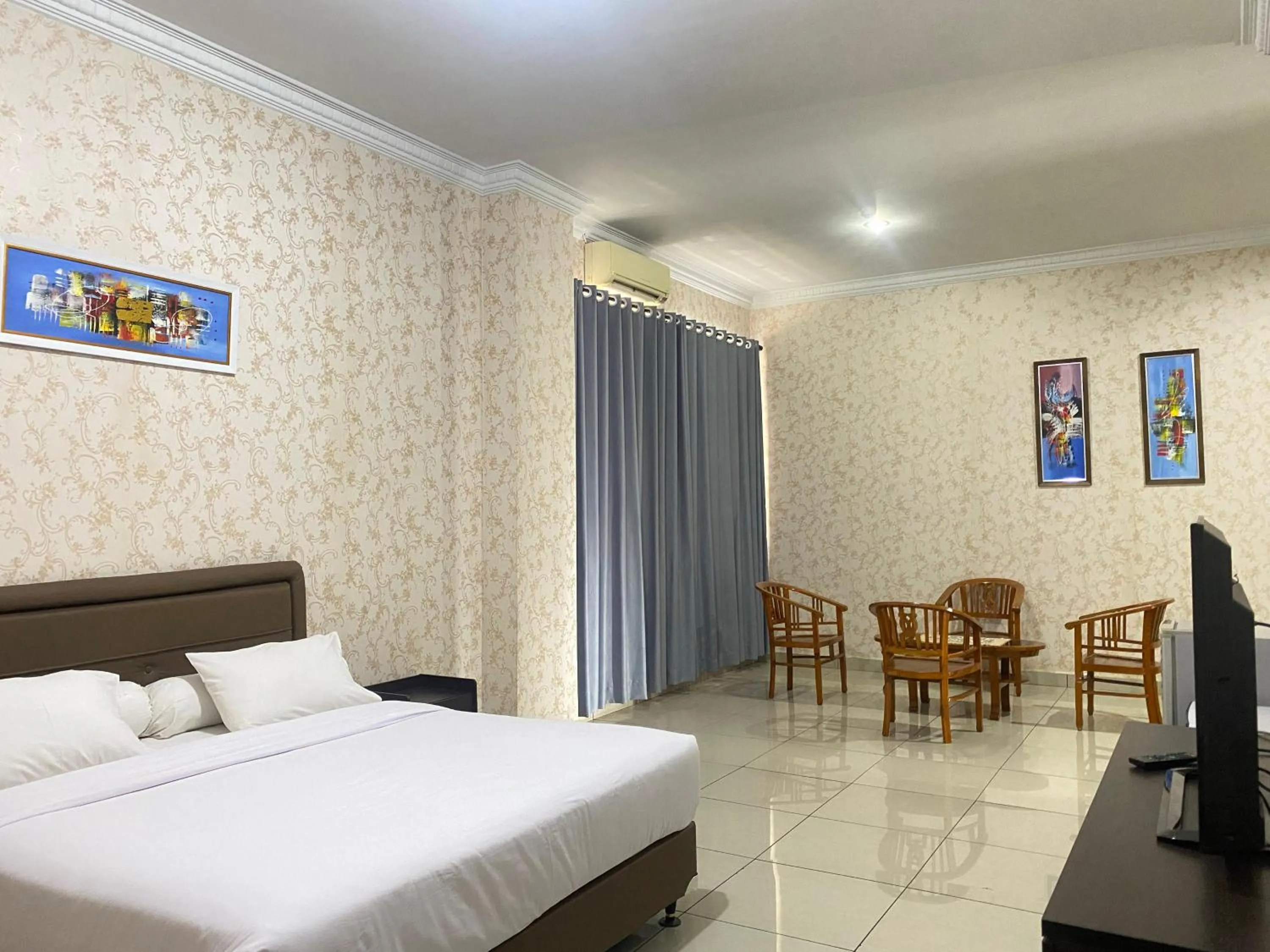 Deluxe King Room in OASE GUEST HOUSE