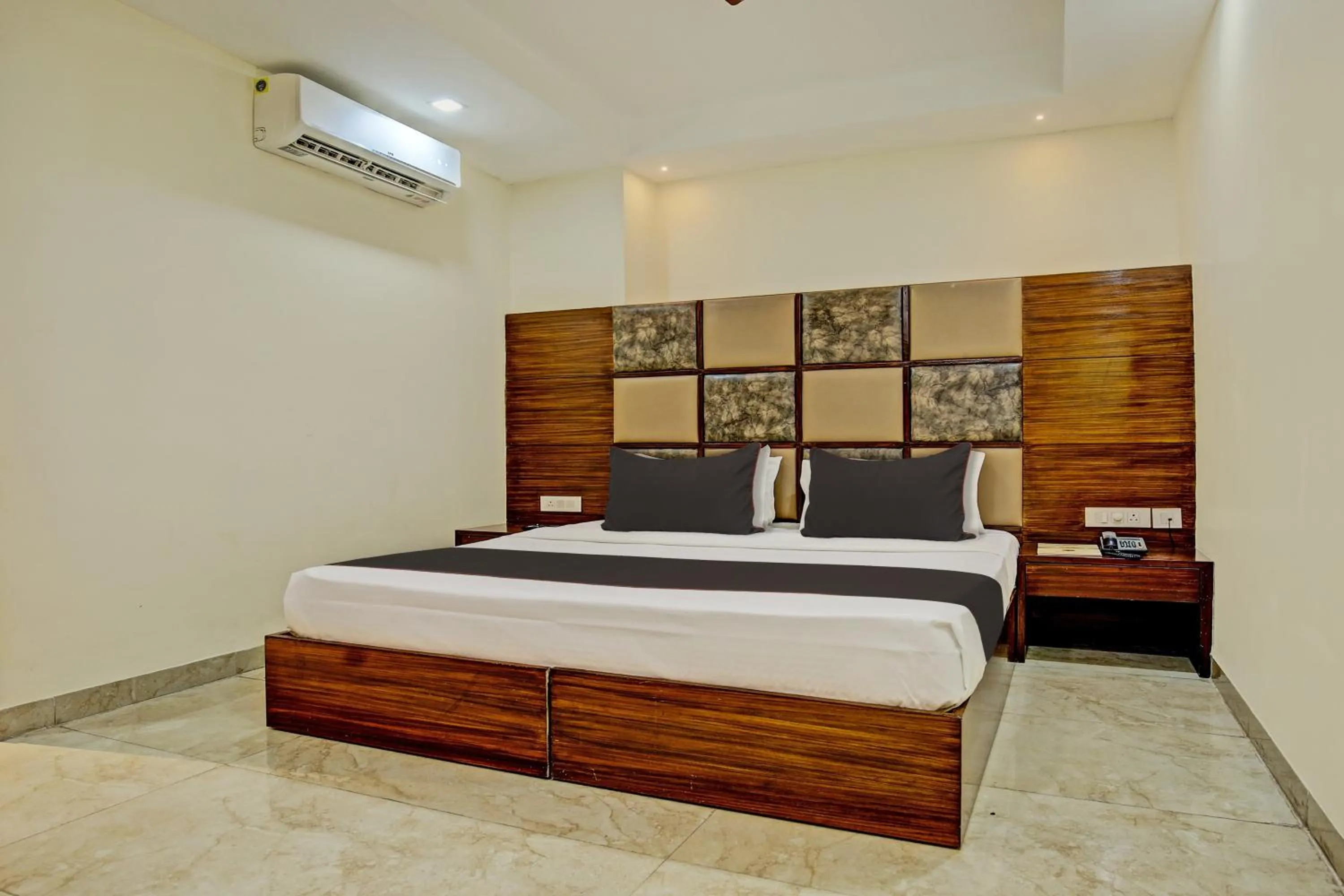 Standard Double Room - single occupancy in Super Townhouse Eastern View Formerly Vihaan Residency