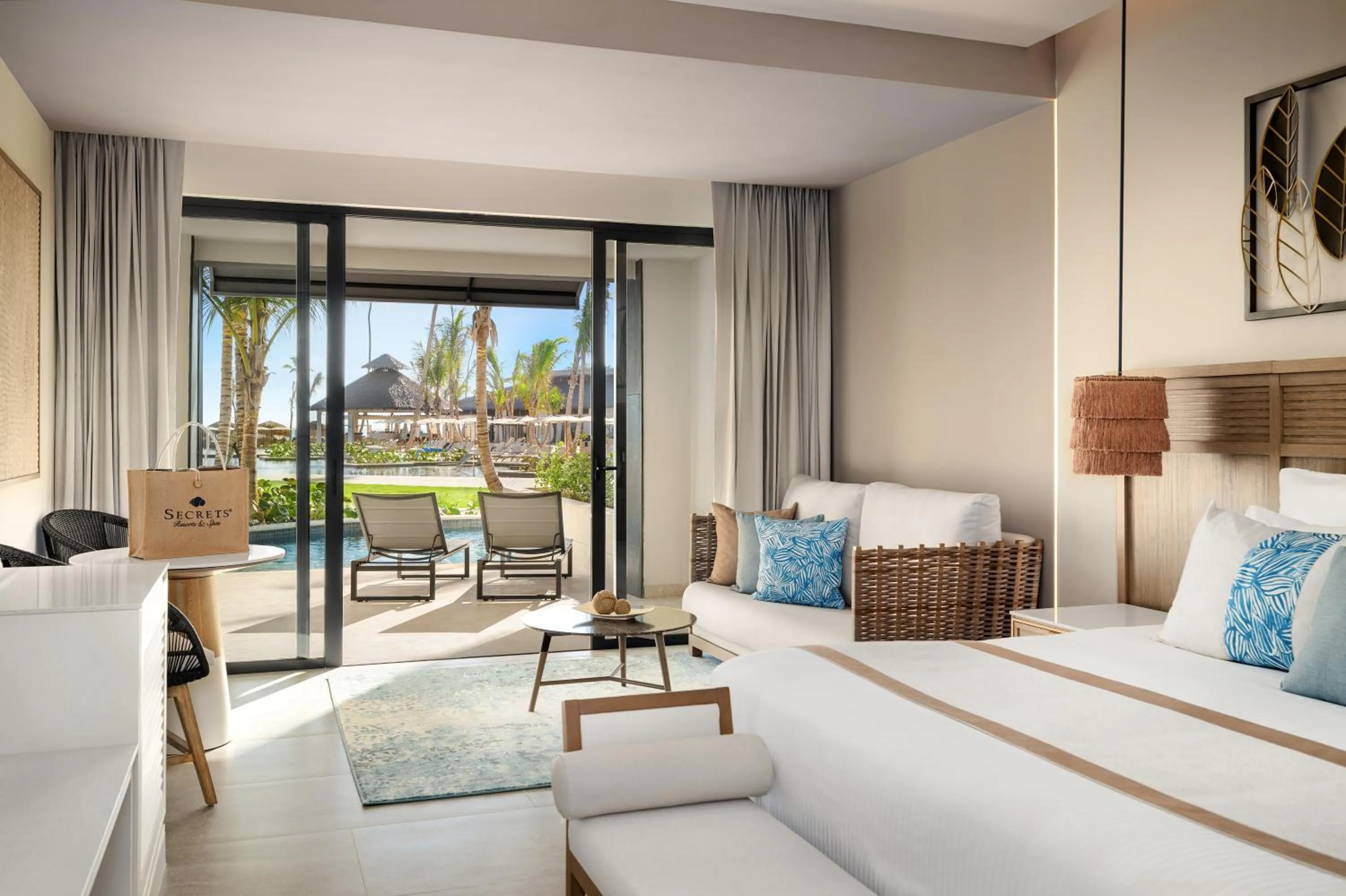 Preferred Club Jr. Suite Swim Out King - single occupancy in Secrets Tides Punta Cana - All Inclusive