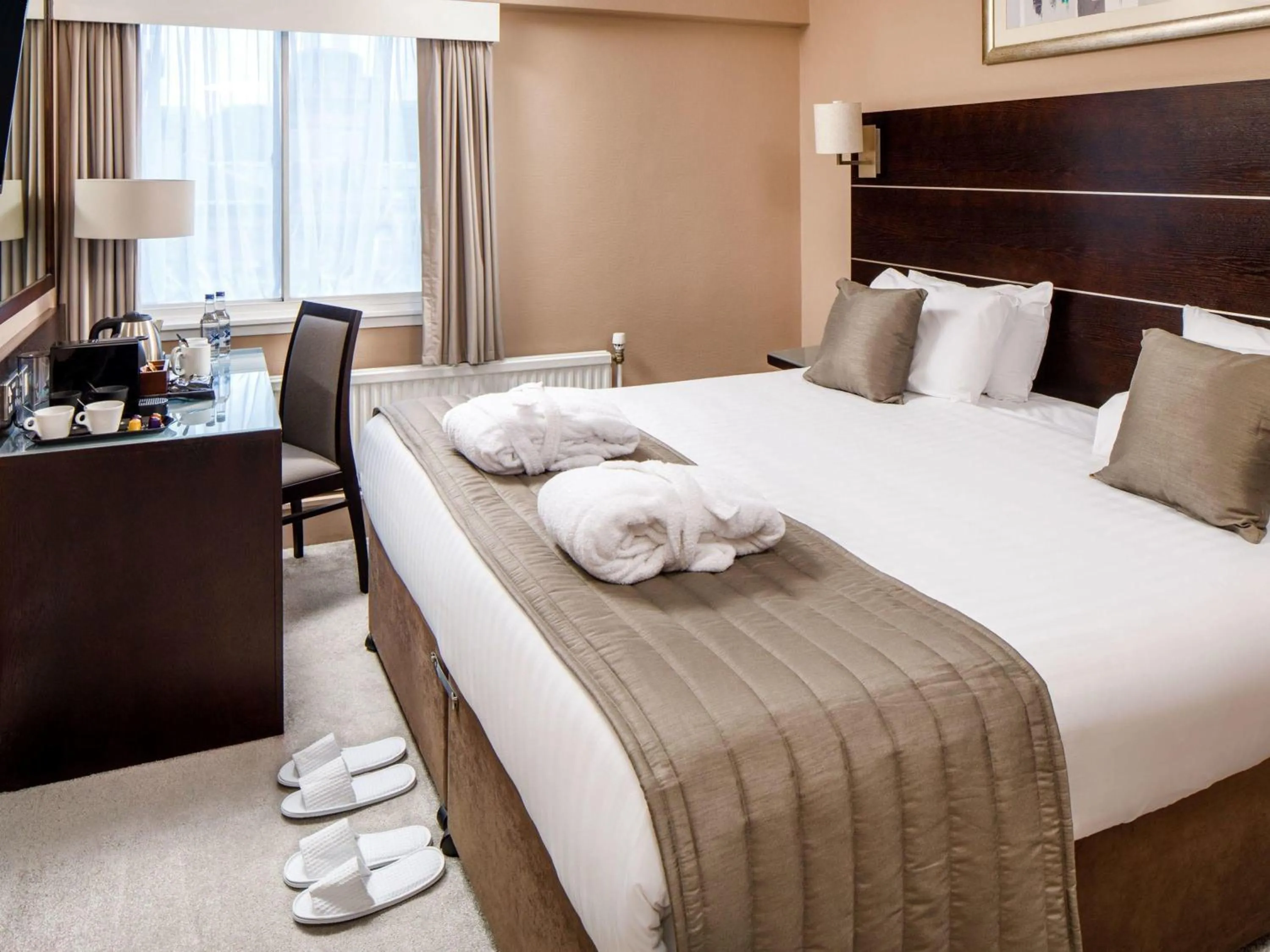 Privilege Double Room in Mercure Glasgow City Hotel