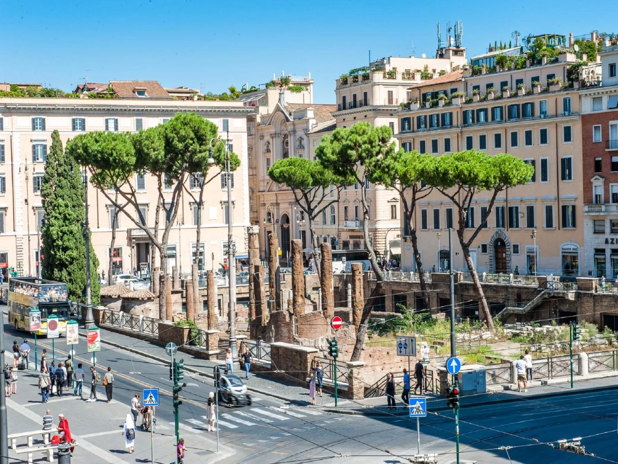 Lh Royal Suites Terrace