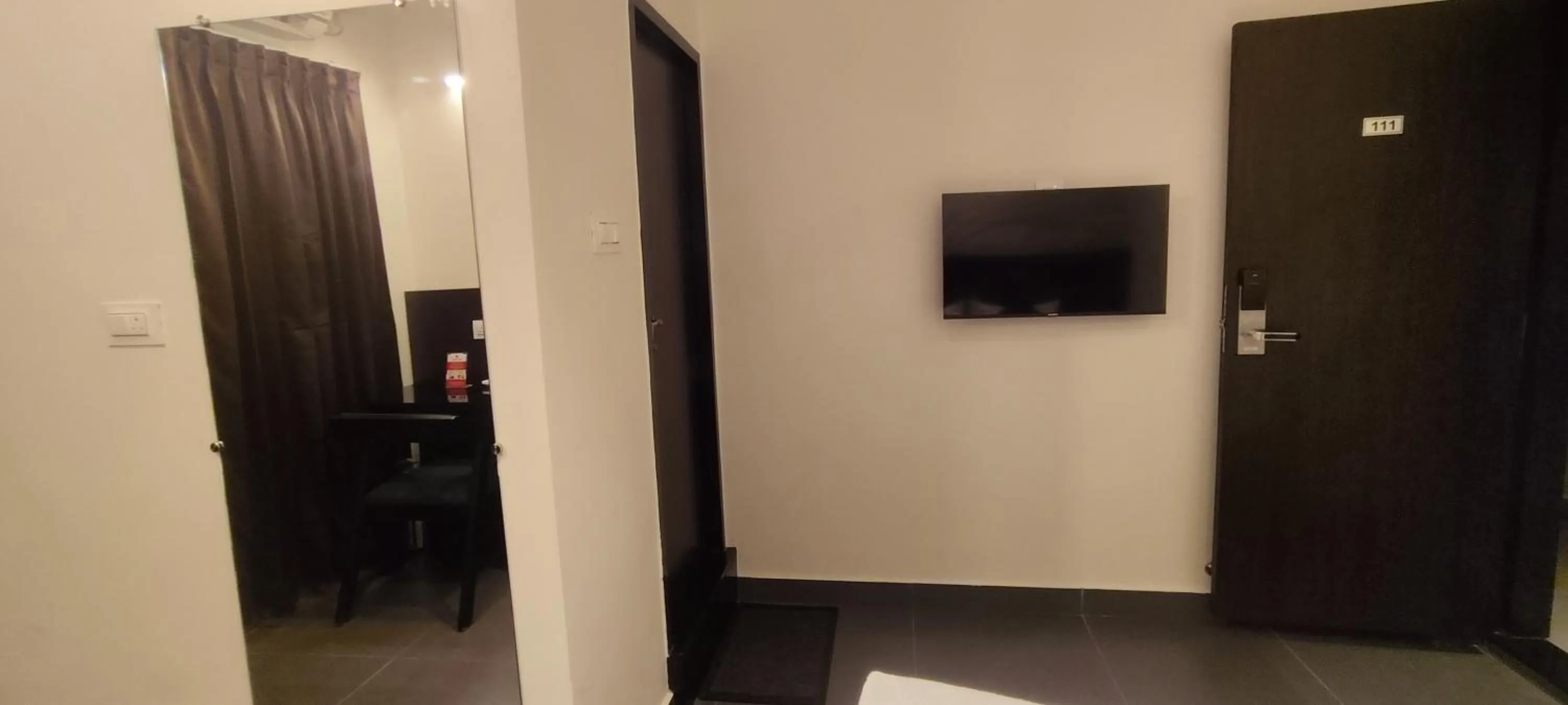 Deluxe Room (2 Adults + 1 Child) - single occupancy in Udupi Comforts