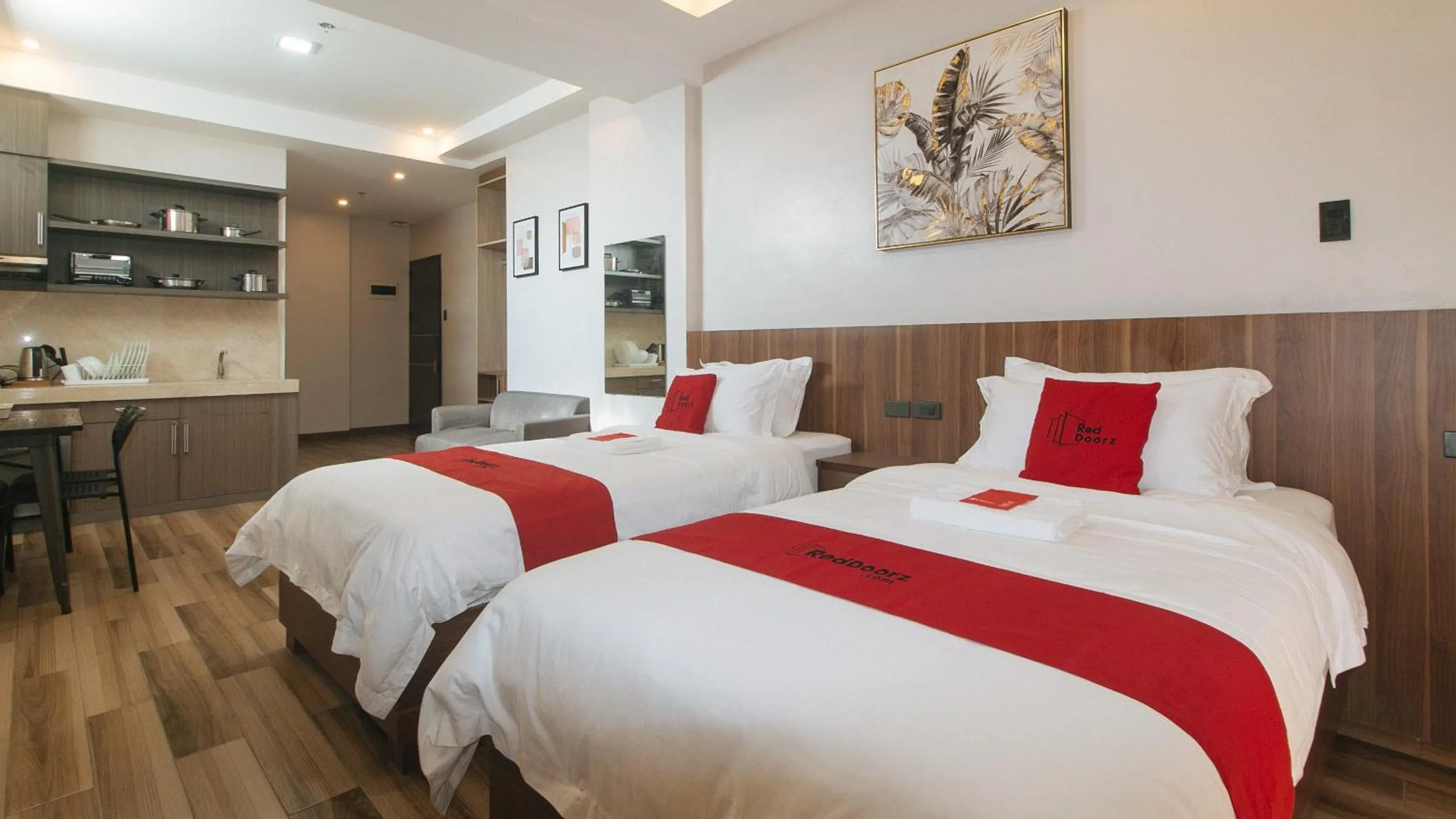 Deluxe Twin Room in RedDoorz Plus @ Bez Tower and Residences San Juan