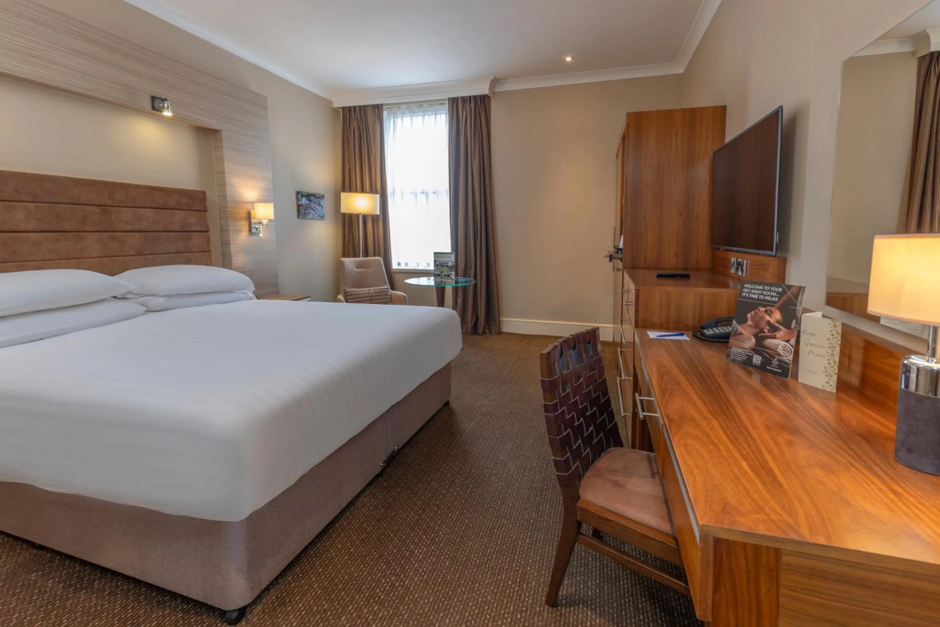Classic Accessible King Room in Cheltenham Chase Hotel & Spa