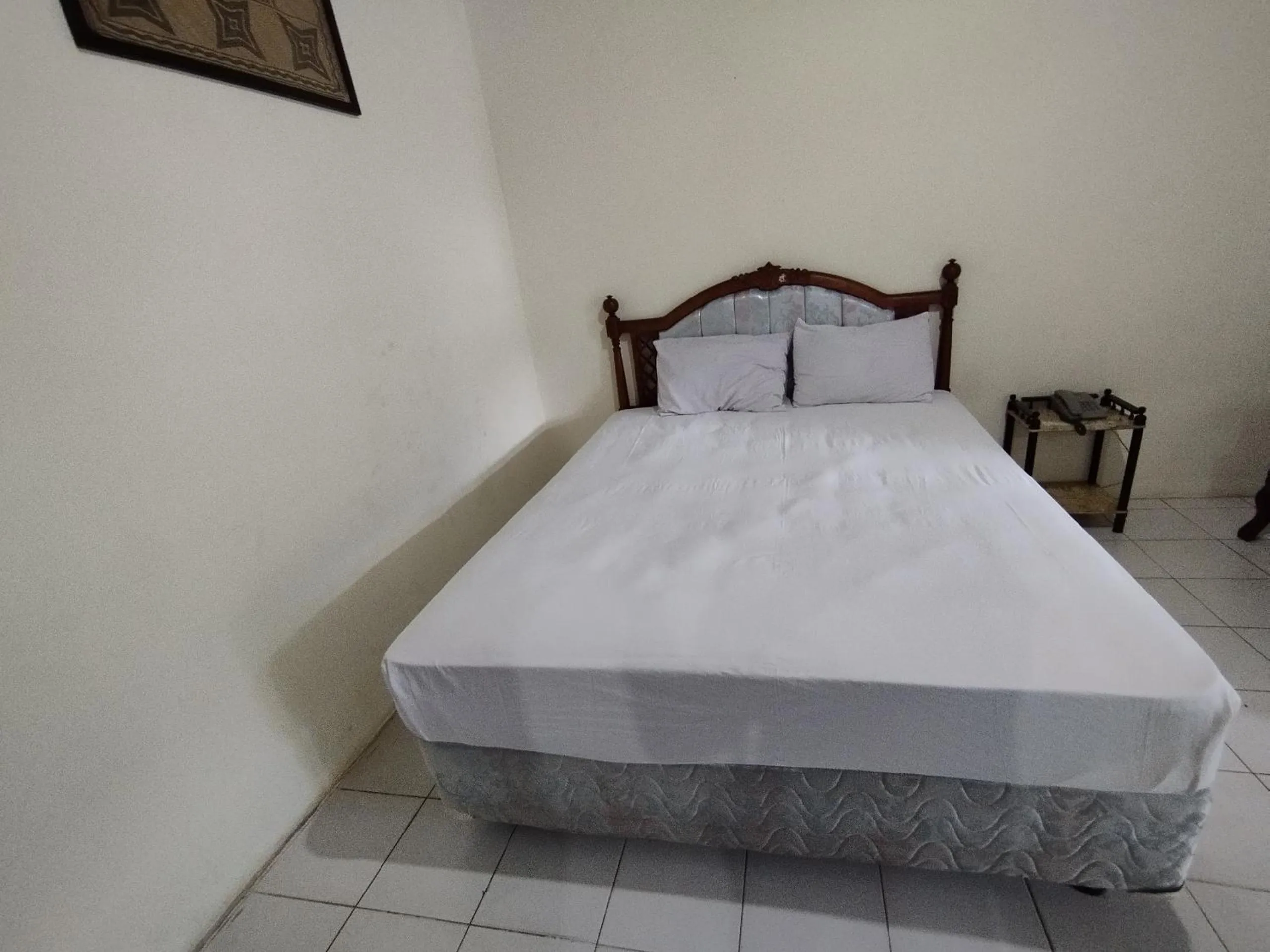 Standard Double Room in Hotel O Wisma Bunda Syariah Near Man Pinrang