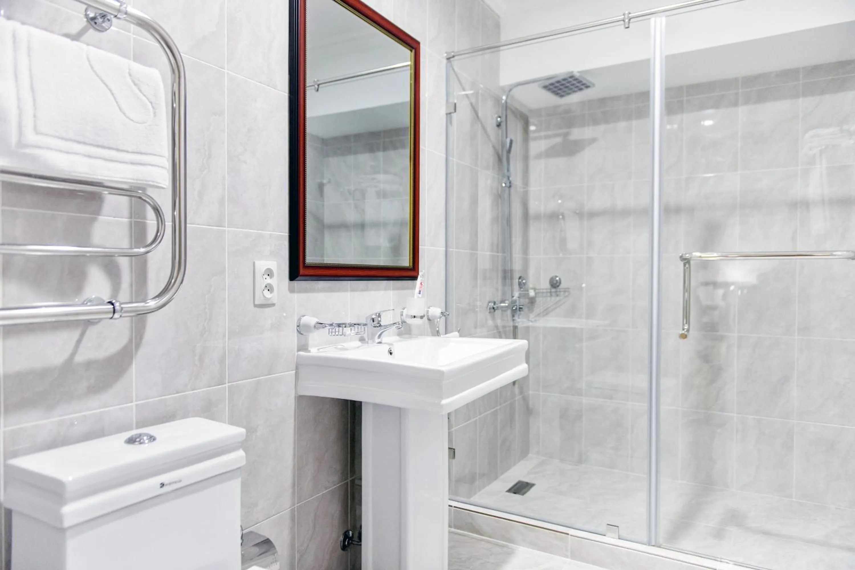 Twin Room in Shymkent Grand Hotel