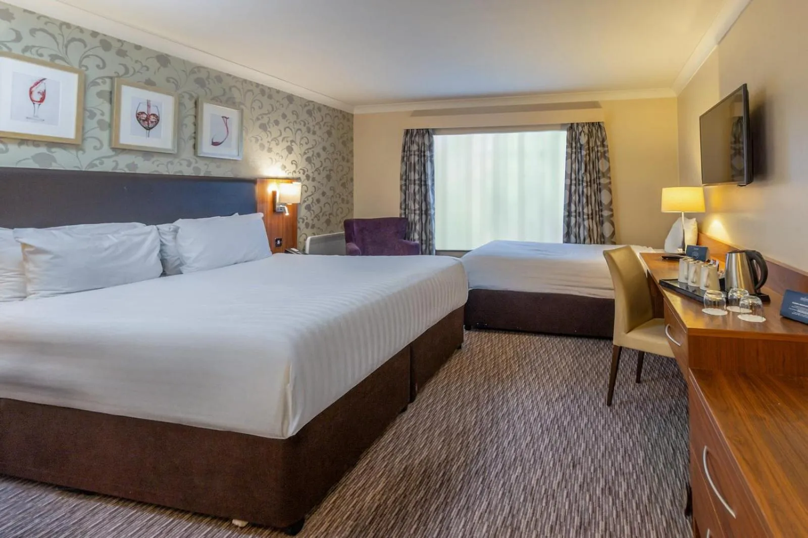 Family Room with Double and Single Beds in Gloucester Robinswood Hotel, BW Signature Collection