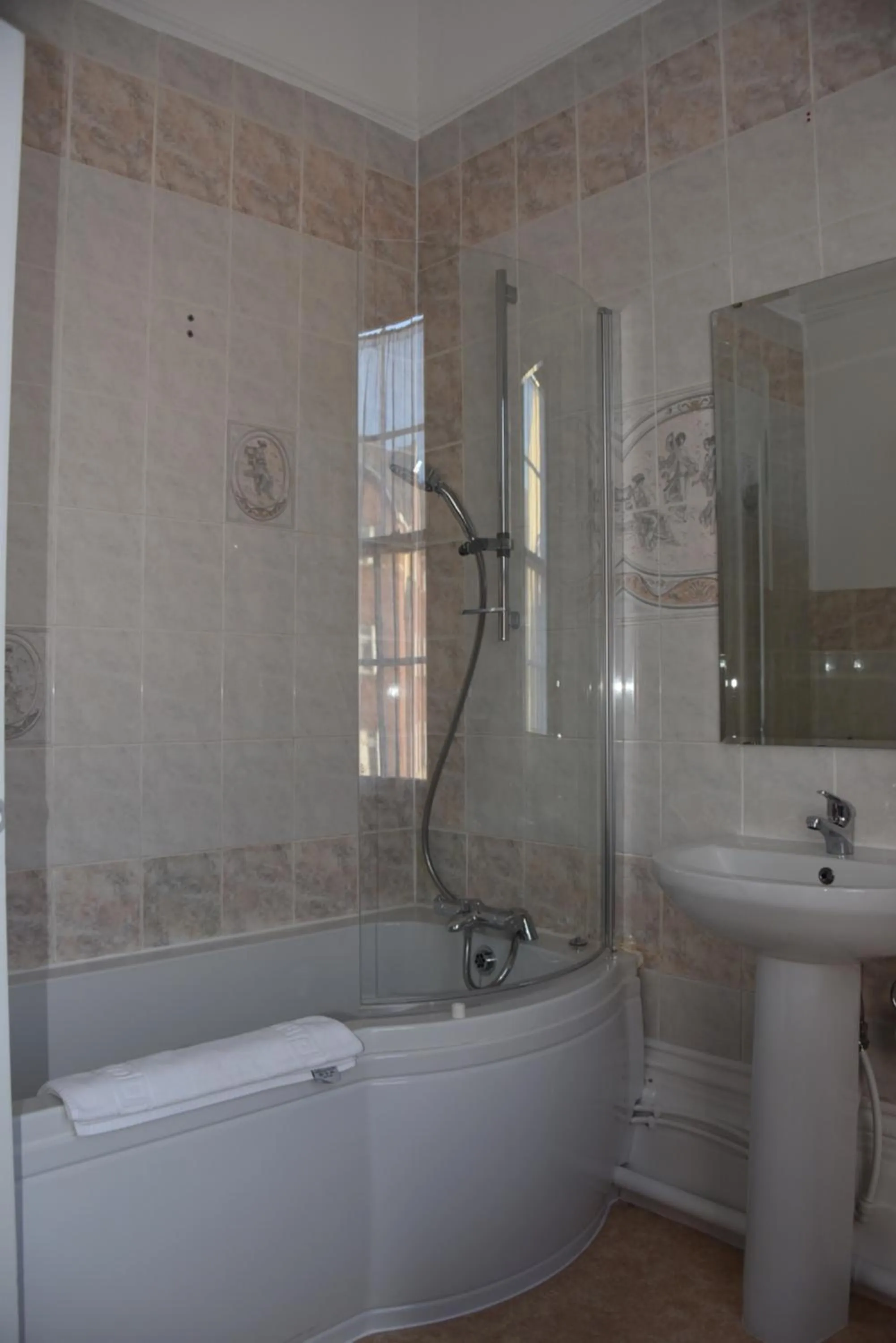 Superior Double Room in Edward Hotel