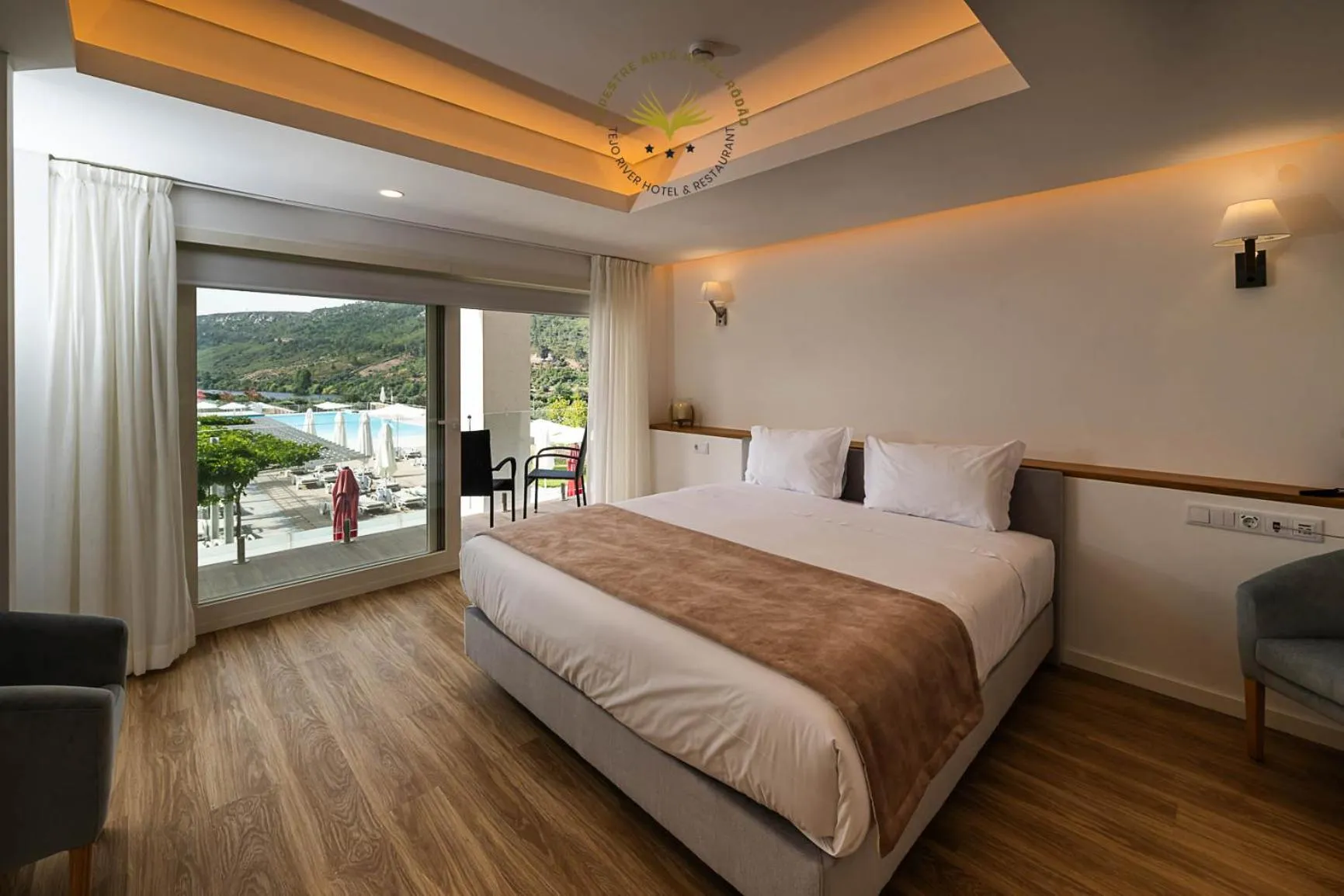 Superior Suite - single occupancy in Rupestre Arts Hotel Ródão