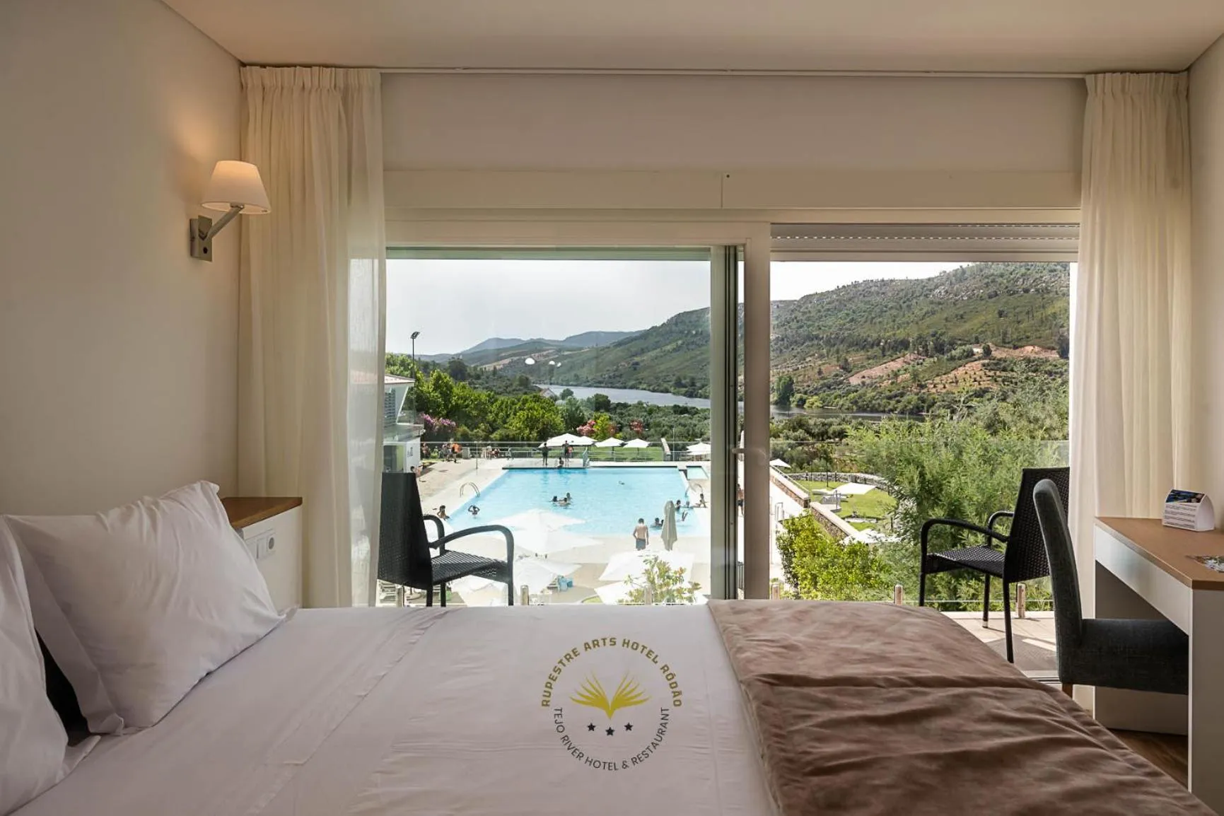 Superior Double Room - single occupancy in Rupestre Arts Hotel Ródão