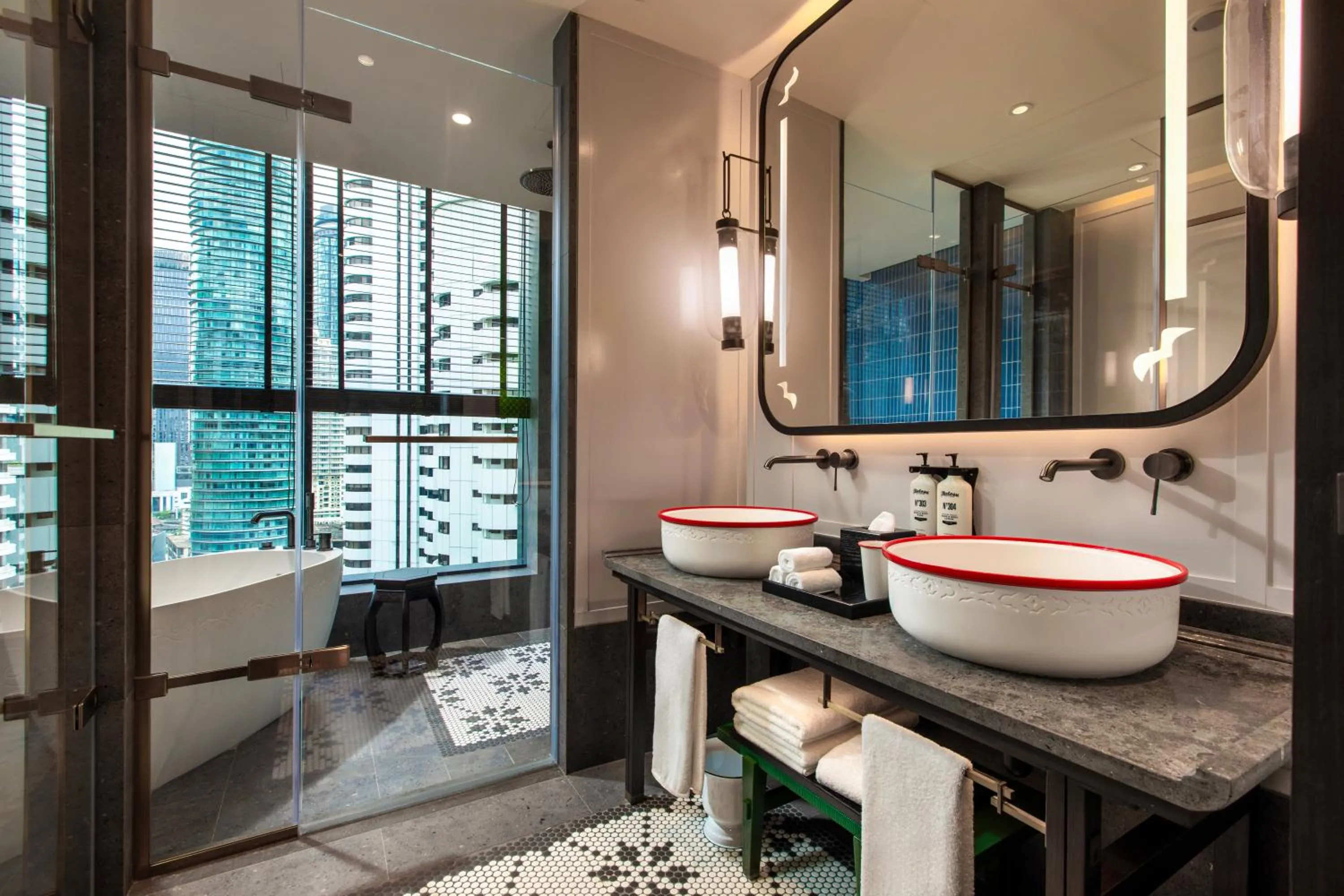 King Suite in Hotel Indigo Kuala Lumpur on the Park by IHG