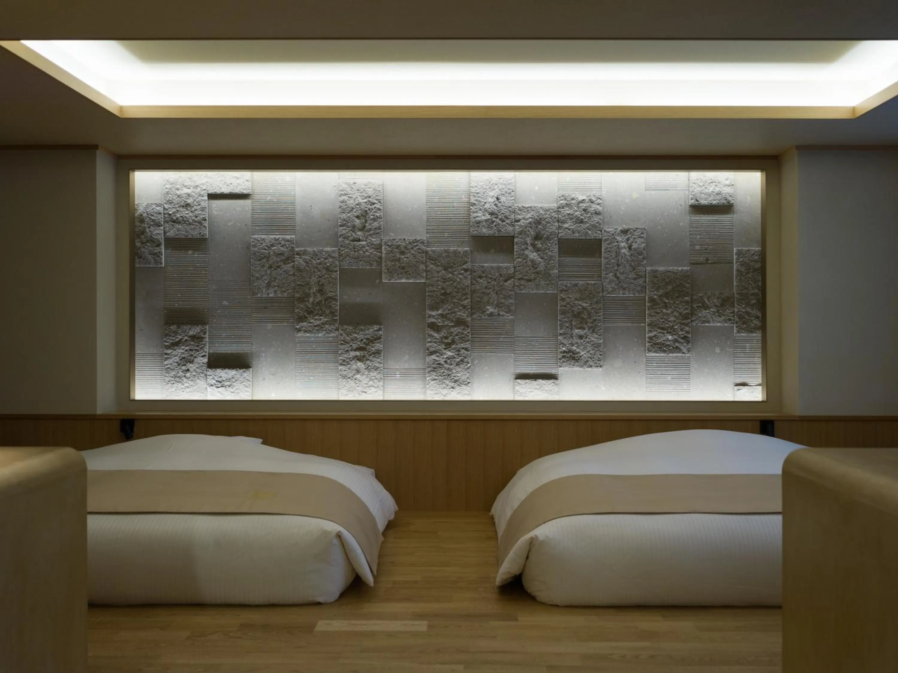 303 Suite with View Bath - single occupancy - Non Smoking in Suigan