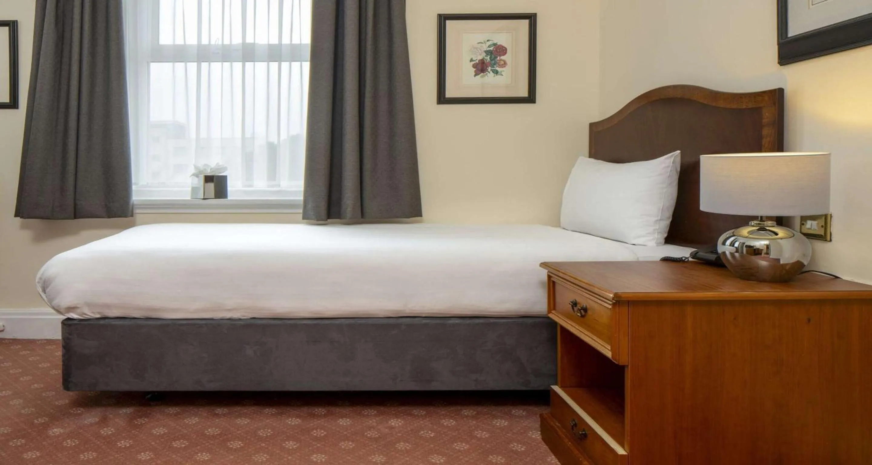 Standard Single Room in Bournemouth Carlton Hotel, BW Signature Collection