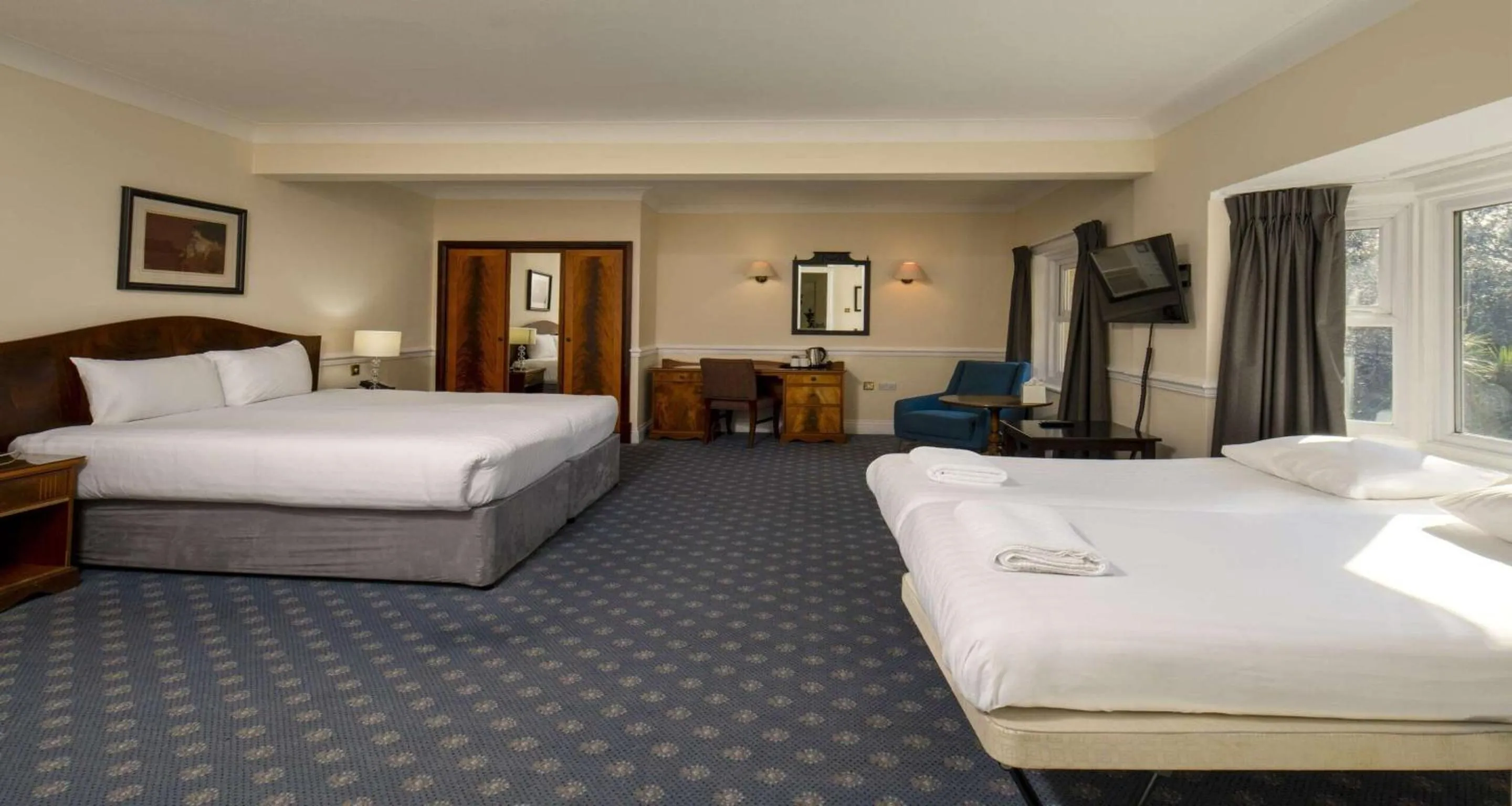 Family Room with Extra Bed in Bournemouth Carlton Hotel, BW Signature Collection