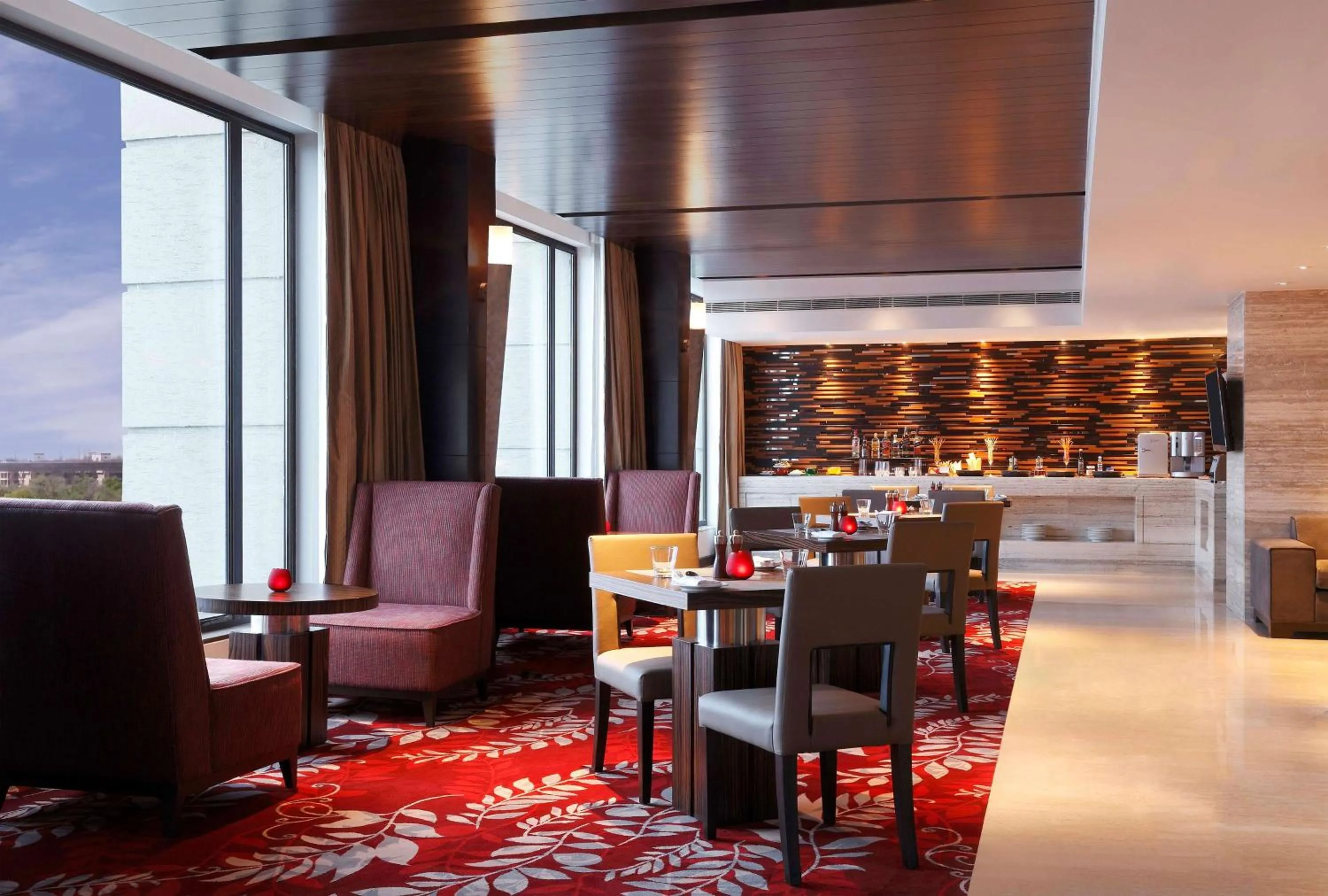 Deluxe Twin Room with Terrace and Lounge Access - single occupancy in Hilton Jaipur