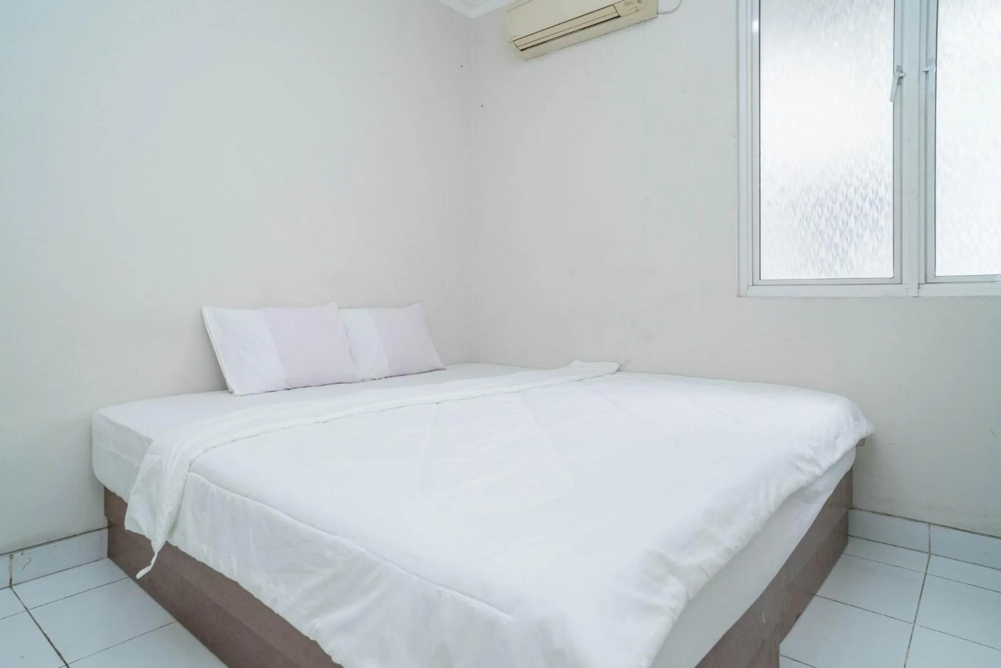 Standard Double Room - single occupancy in Mroom Residence near UMN Gading Serpong RedPartner