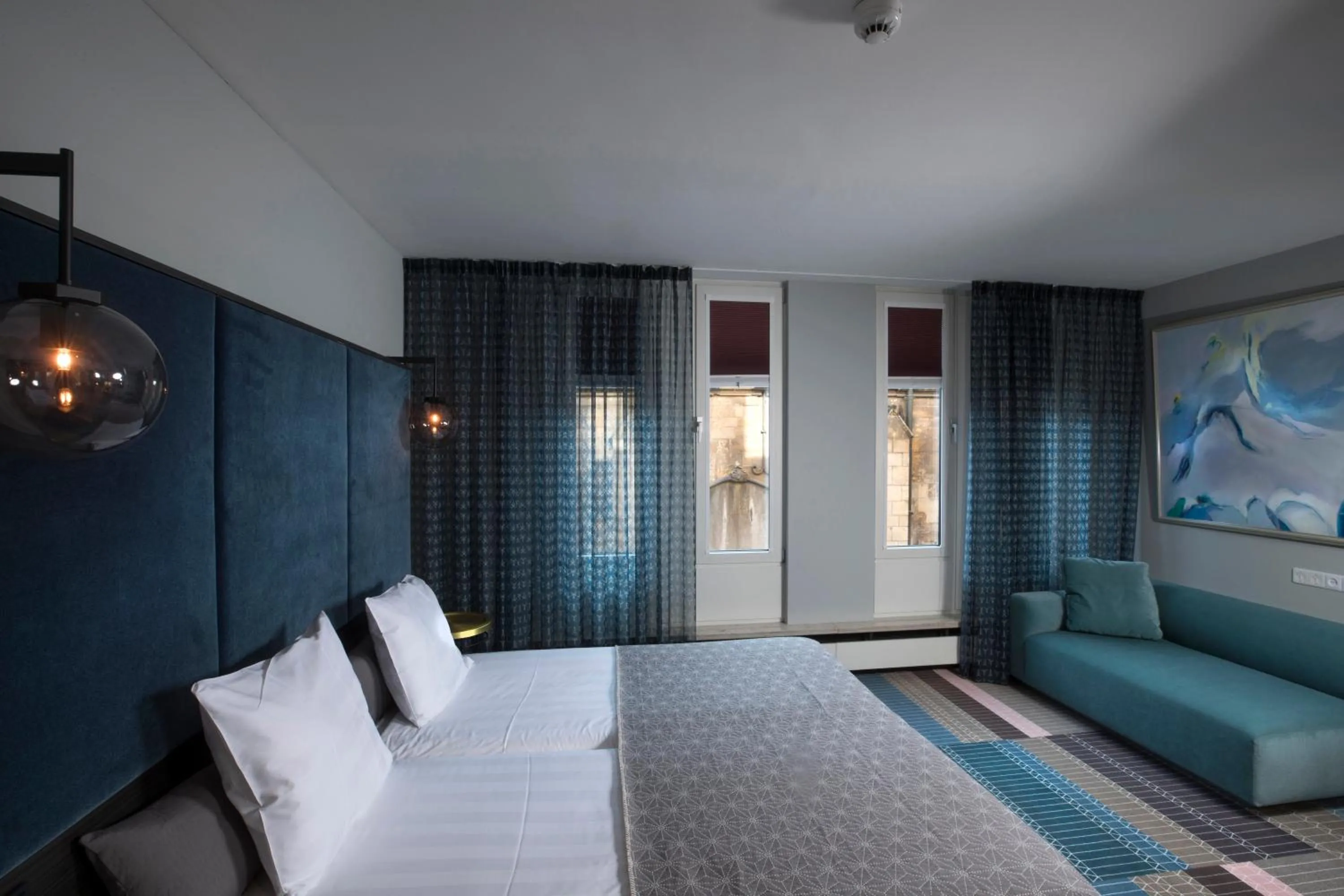 Deluxe Twin or Double Room in Hotel Derlon