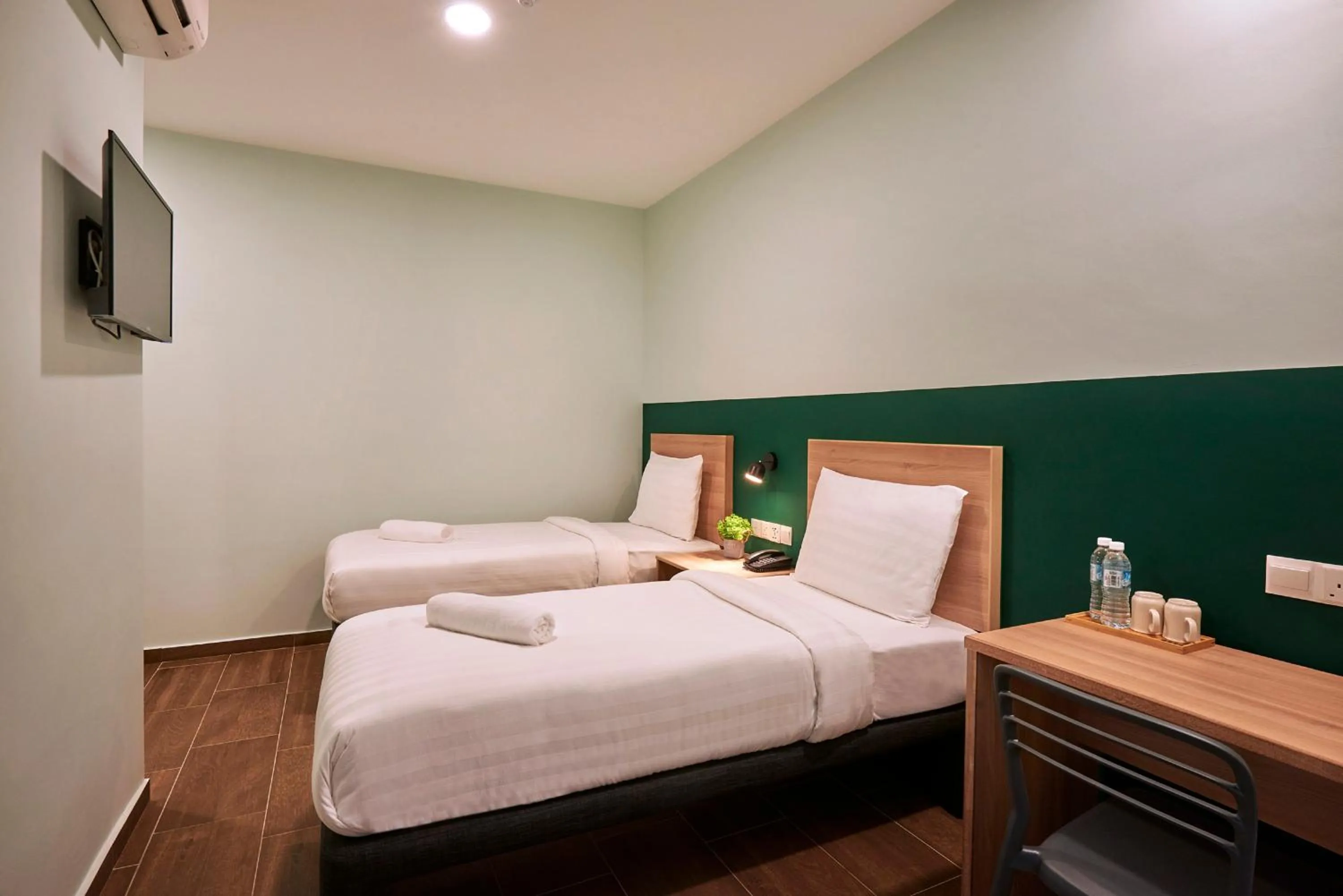 Standard Twin Room in ZONE Hotels, Eco Grandeur