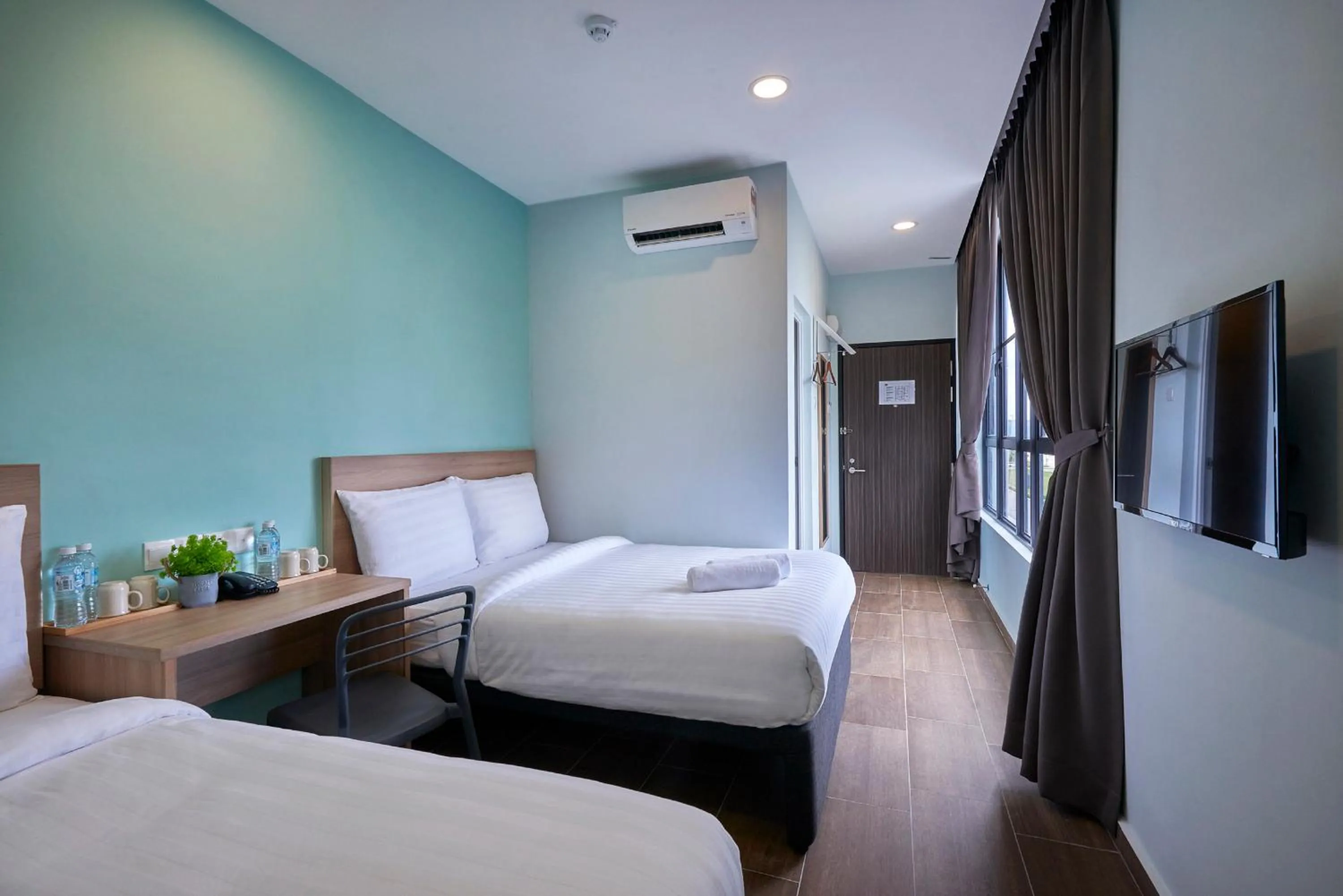 Quadruple Room in ZONE Hotels, Eco Grandeur