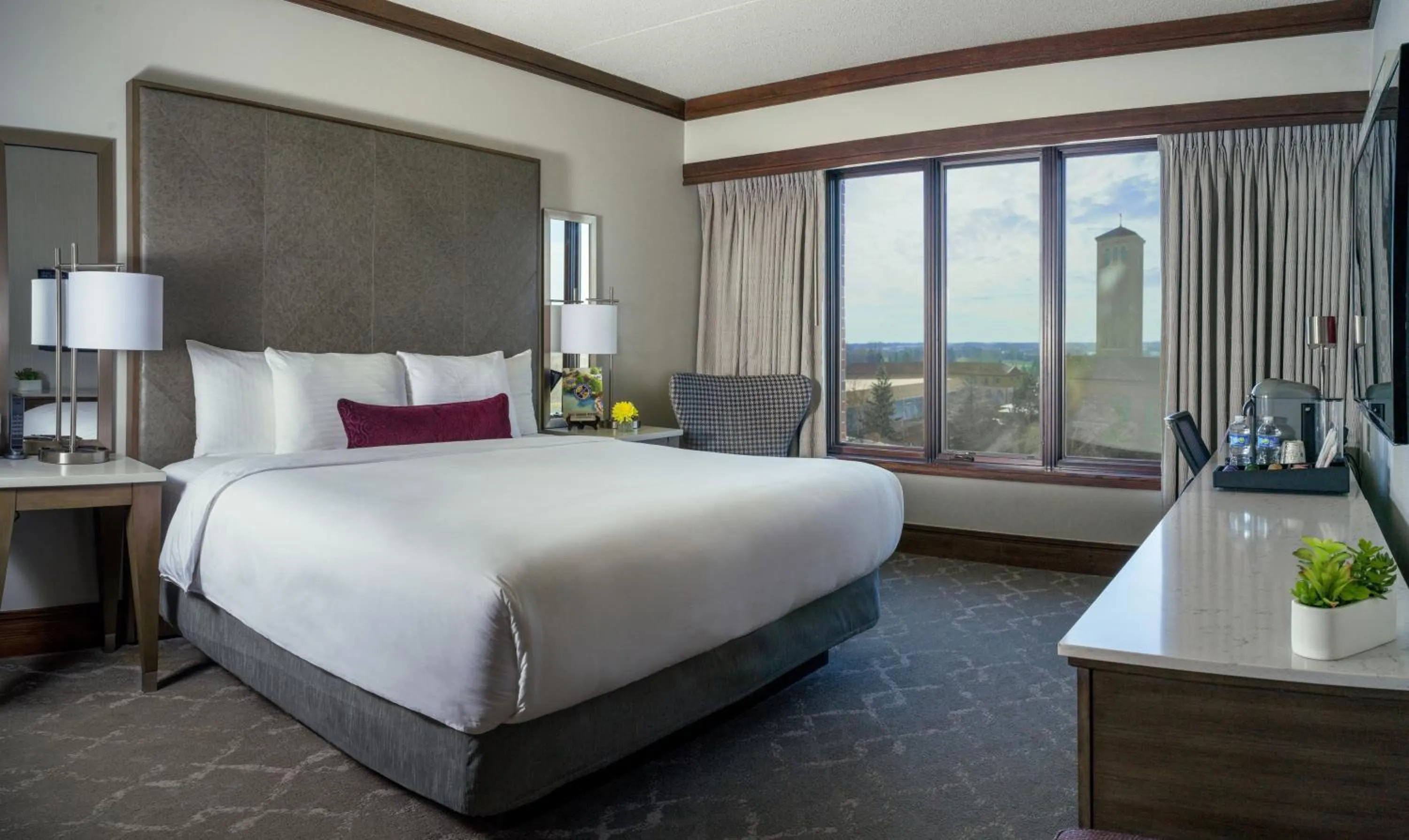 Deluxe King Room in Saint John's Resort