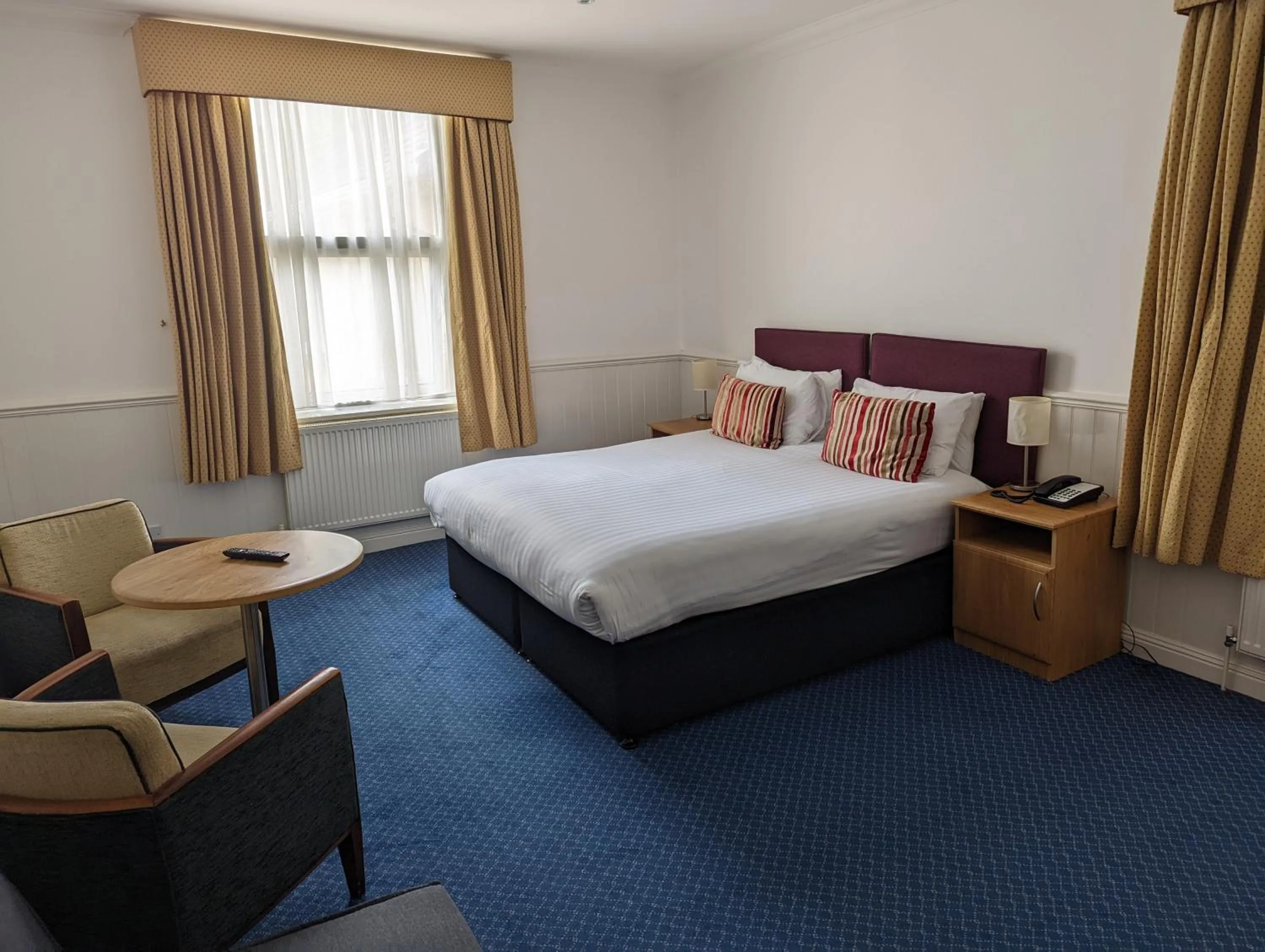 Family Room in The Hermitage Hotel - OCEANA COLLECTION